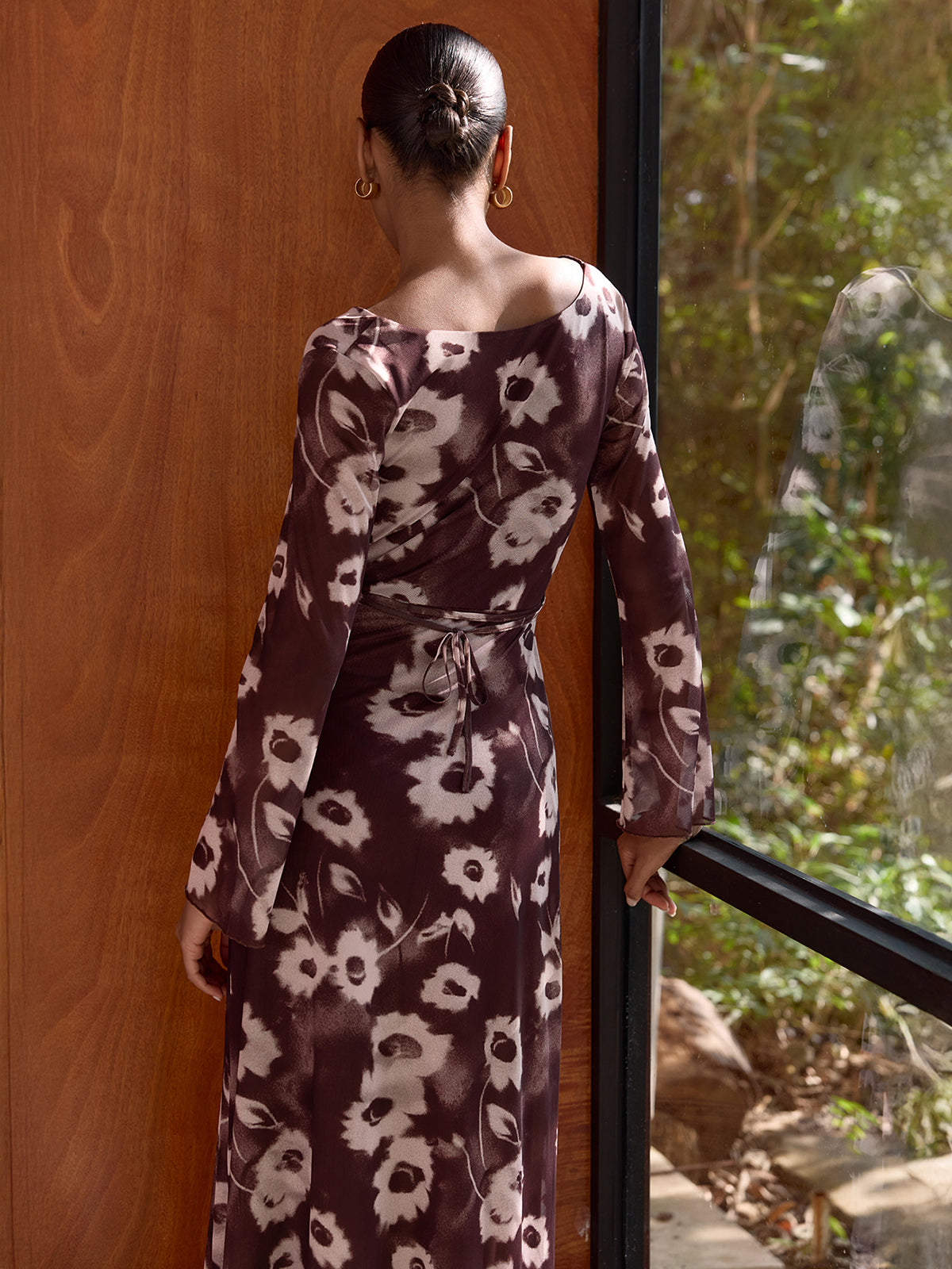 Robe longue à col bénitier en maille imprimée florale