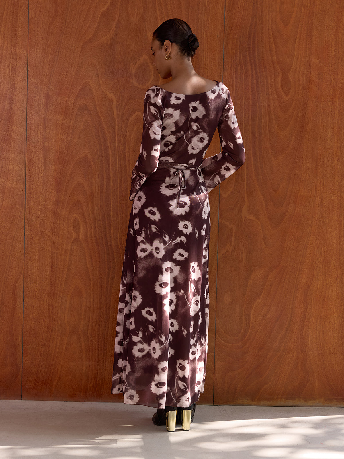 Robe longue à col bénitier en maille imprimée florale