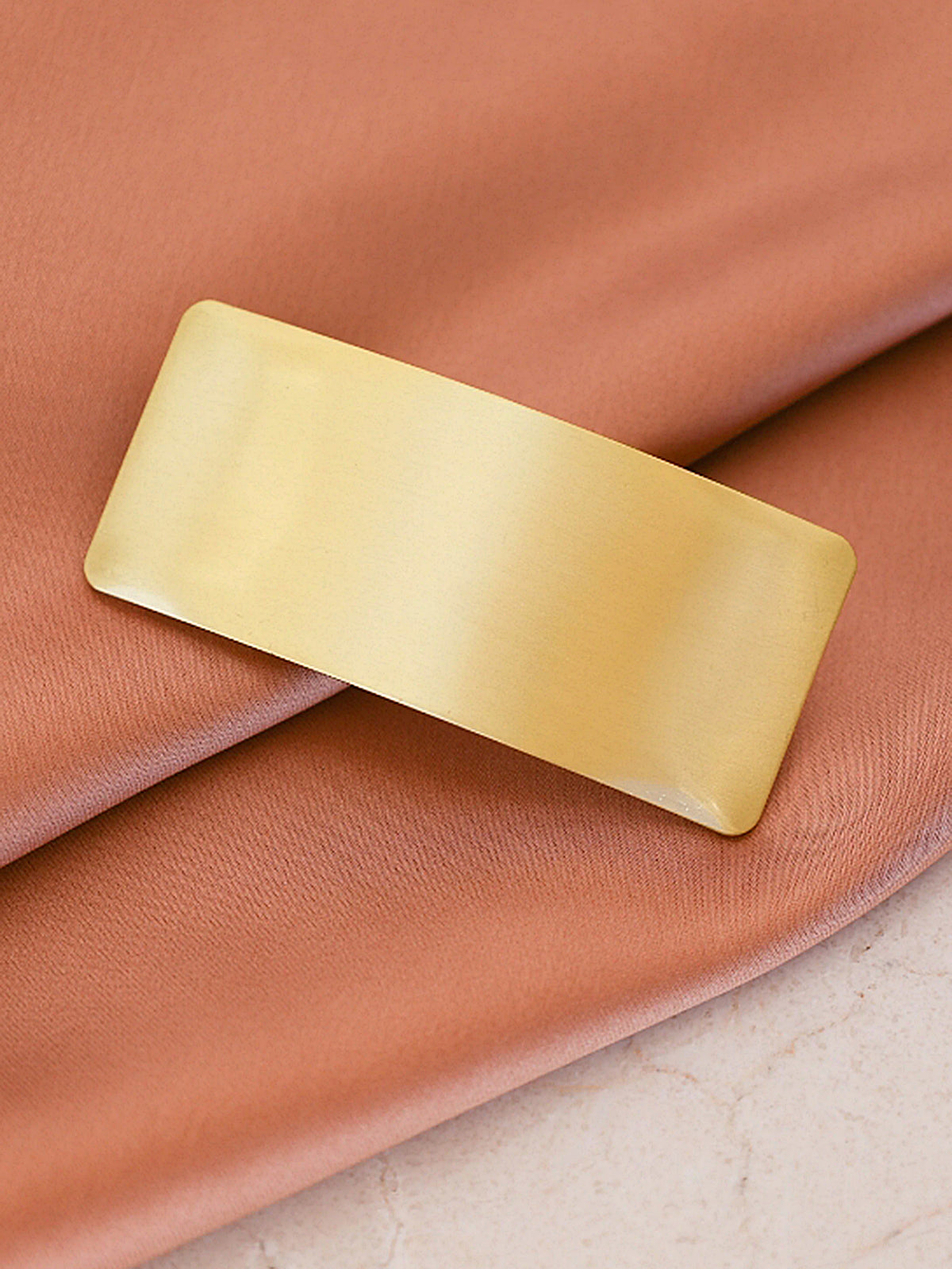 Pince à cheveux rectangulaire minimaliste