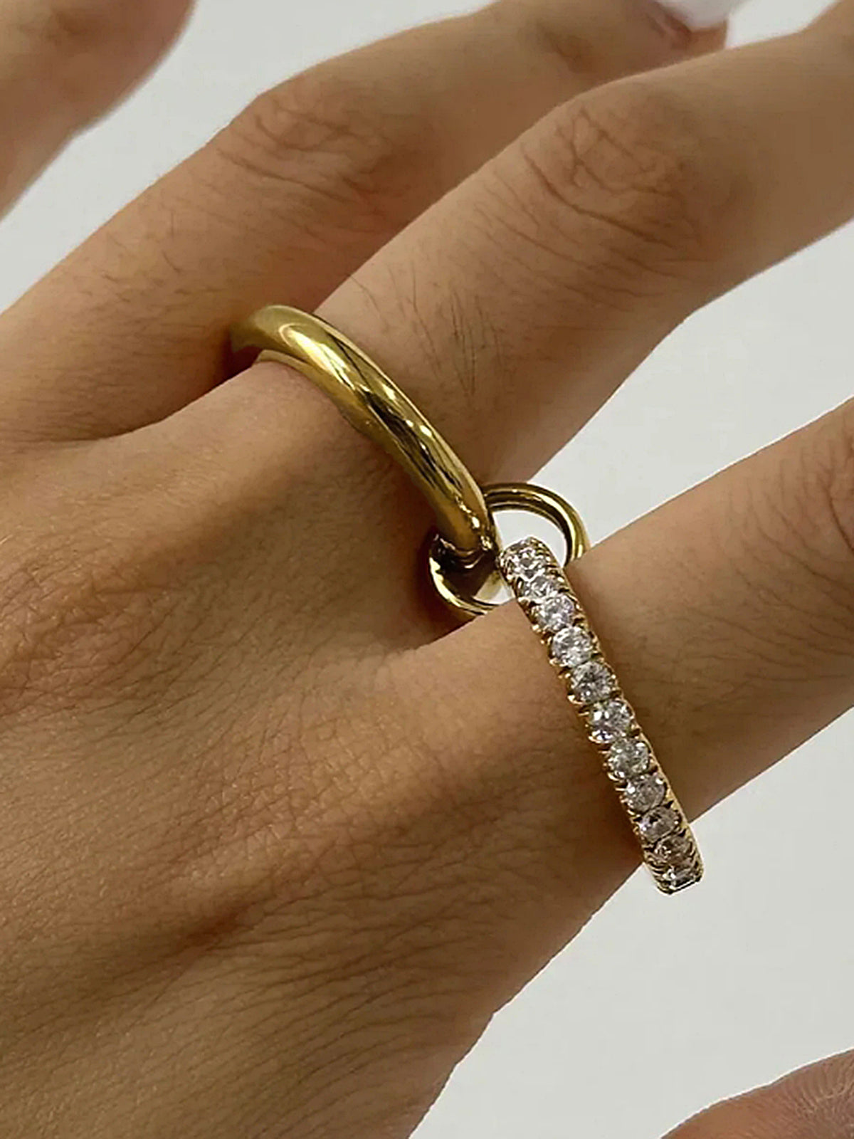 Zircon Accent Double-Band Linked Ring