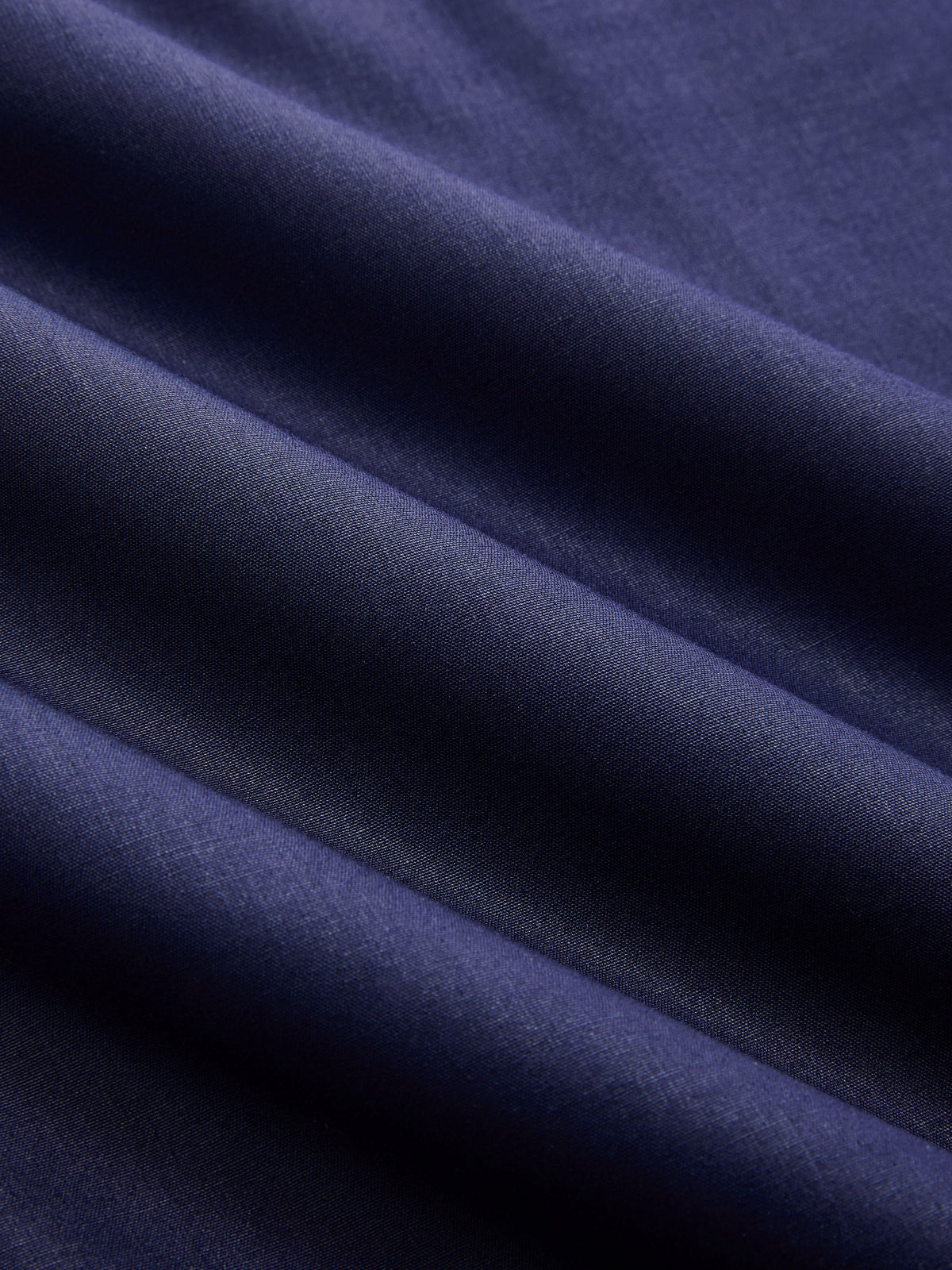 Maxikleid ohne Ärmel mit Bindekragen und Gürtel