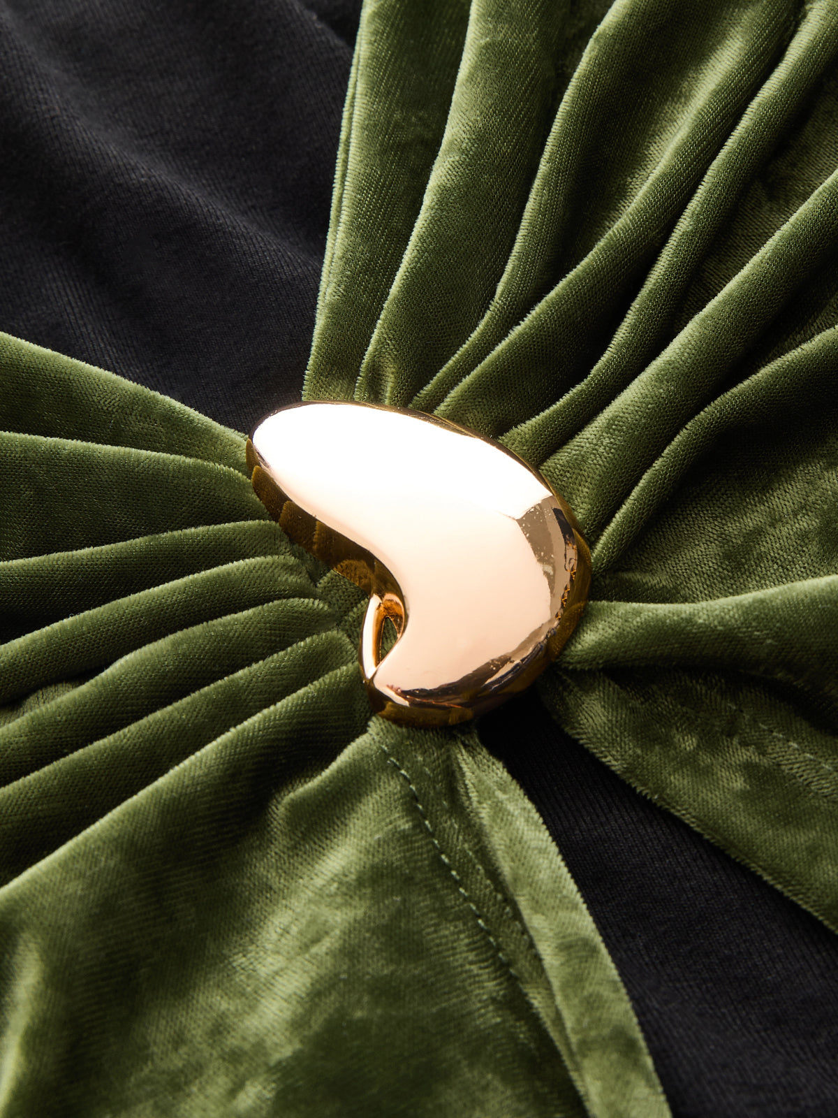 Metall-Detail Color-Block Samt-Kleid
