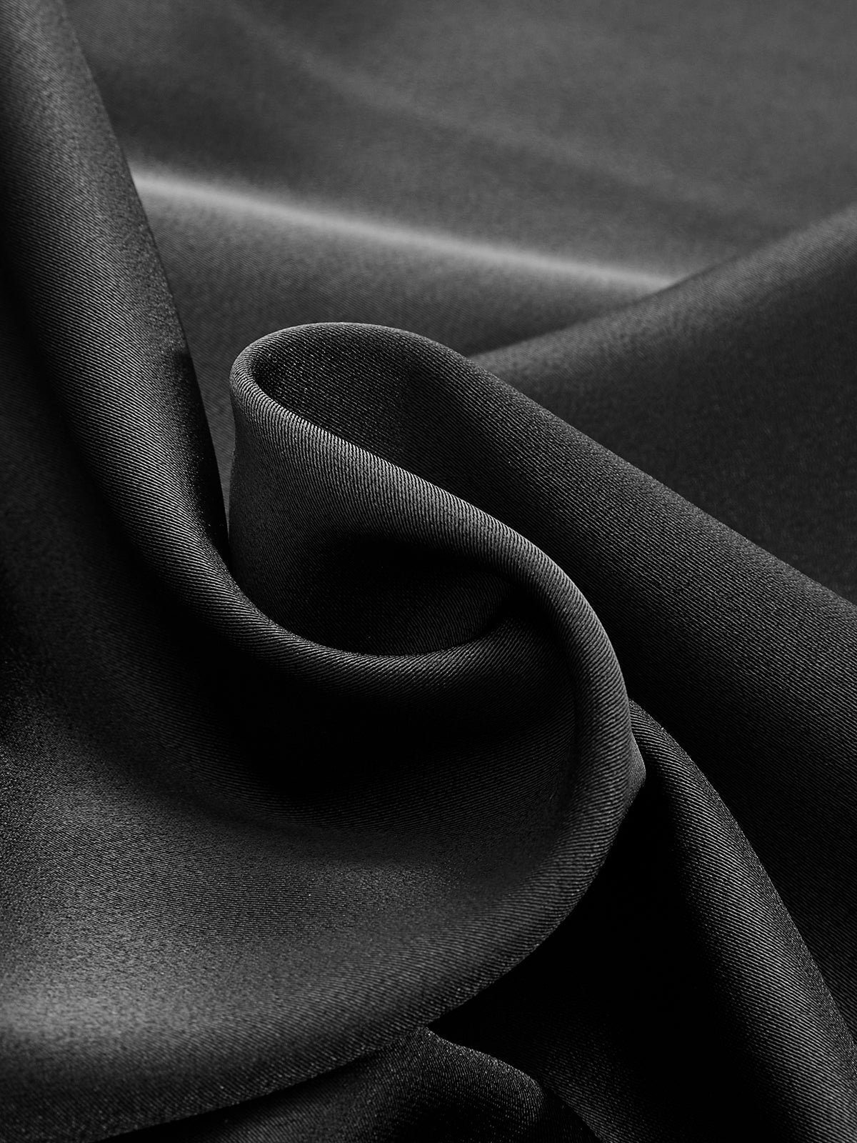 Satin-Merjungfrauenrock mit transparenten Einsätzen