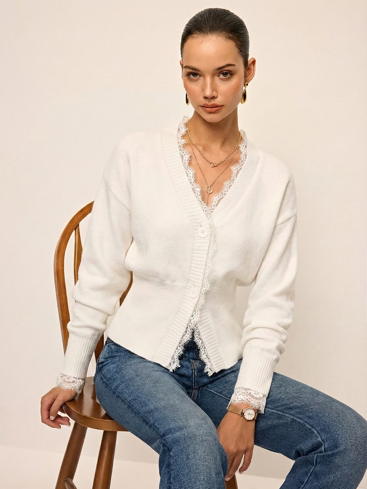 Lace Trim Buttoned Cropped Knit Cardigan
