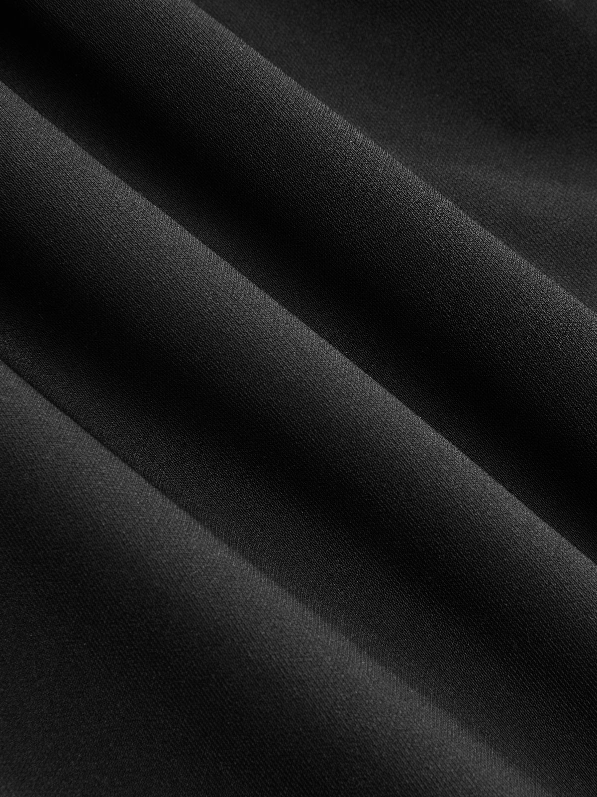 Cami-Kleid mit Knopfdetail und ausgestelltem Saum
