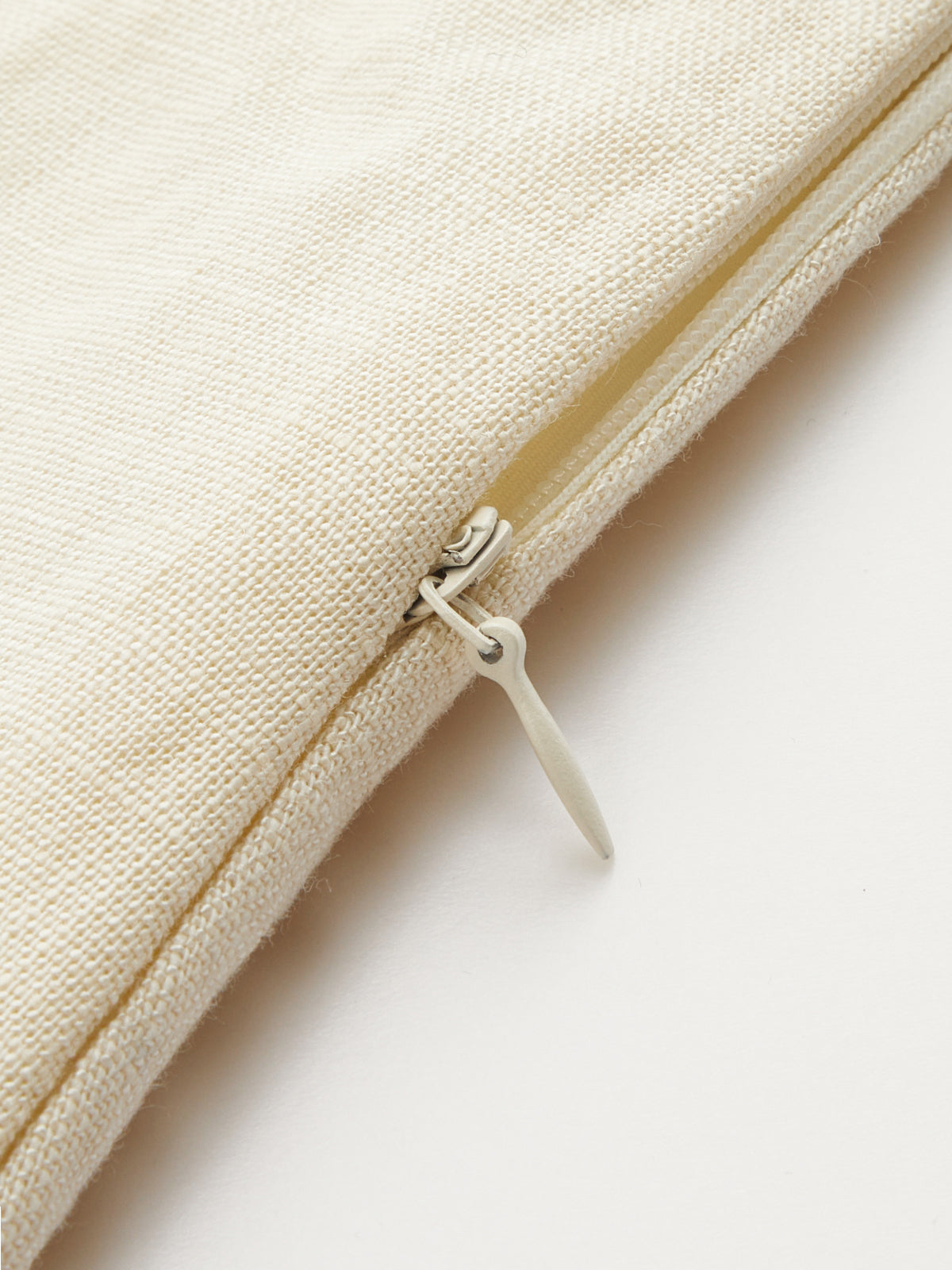 Contrast Piping Linen-Blend Wrap Mini Skirt