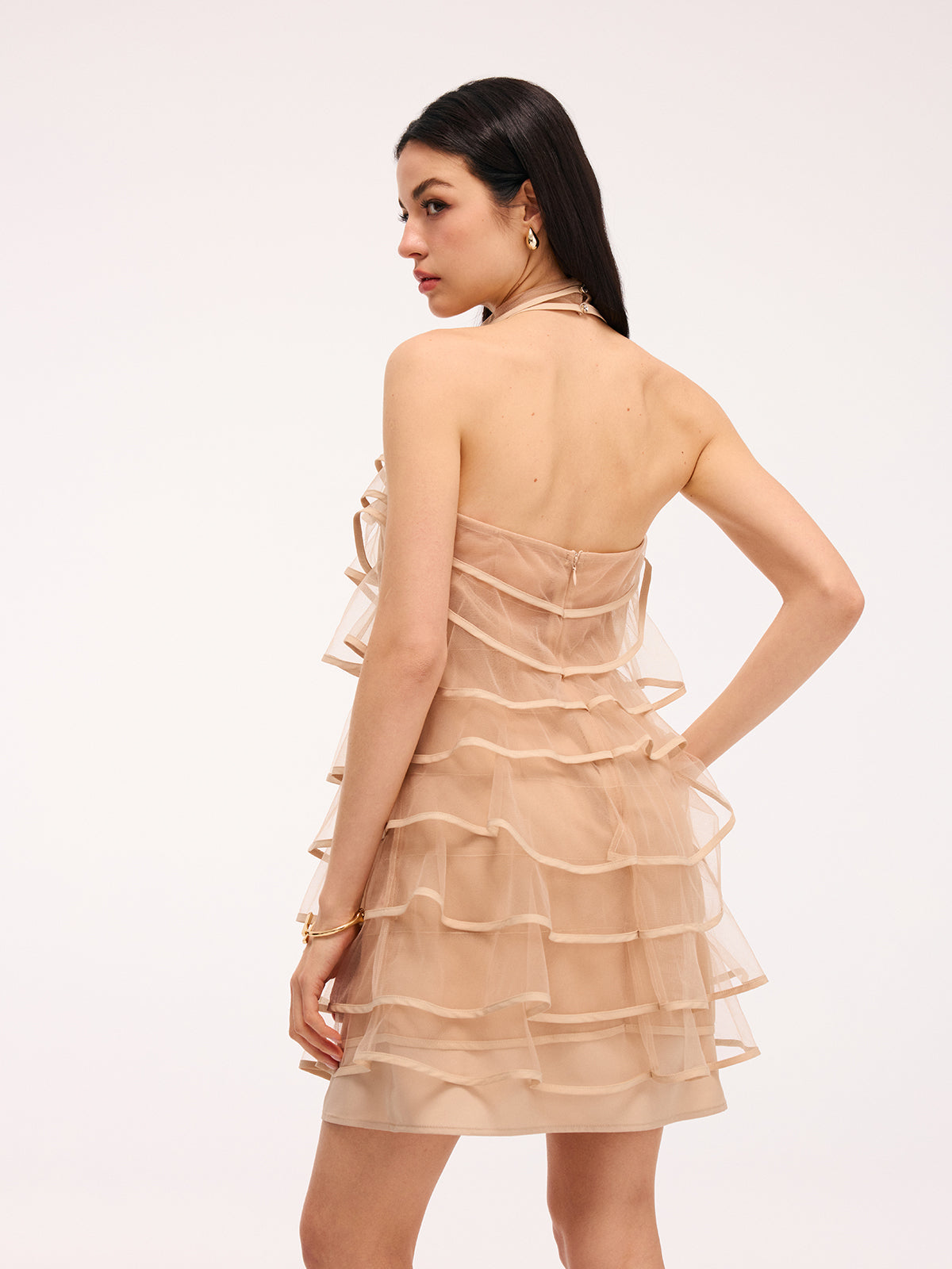 Mini-robe dos nu en tulle à volants et roses 3D