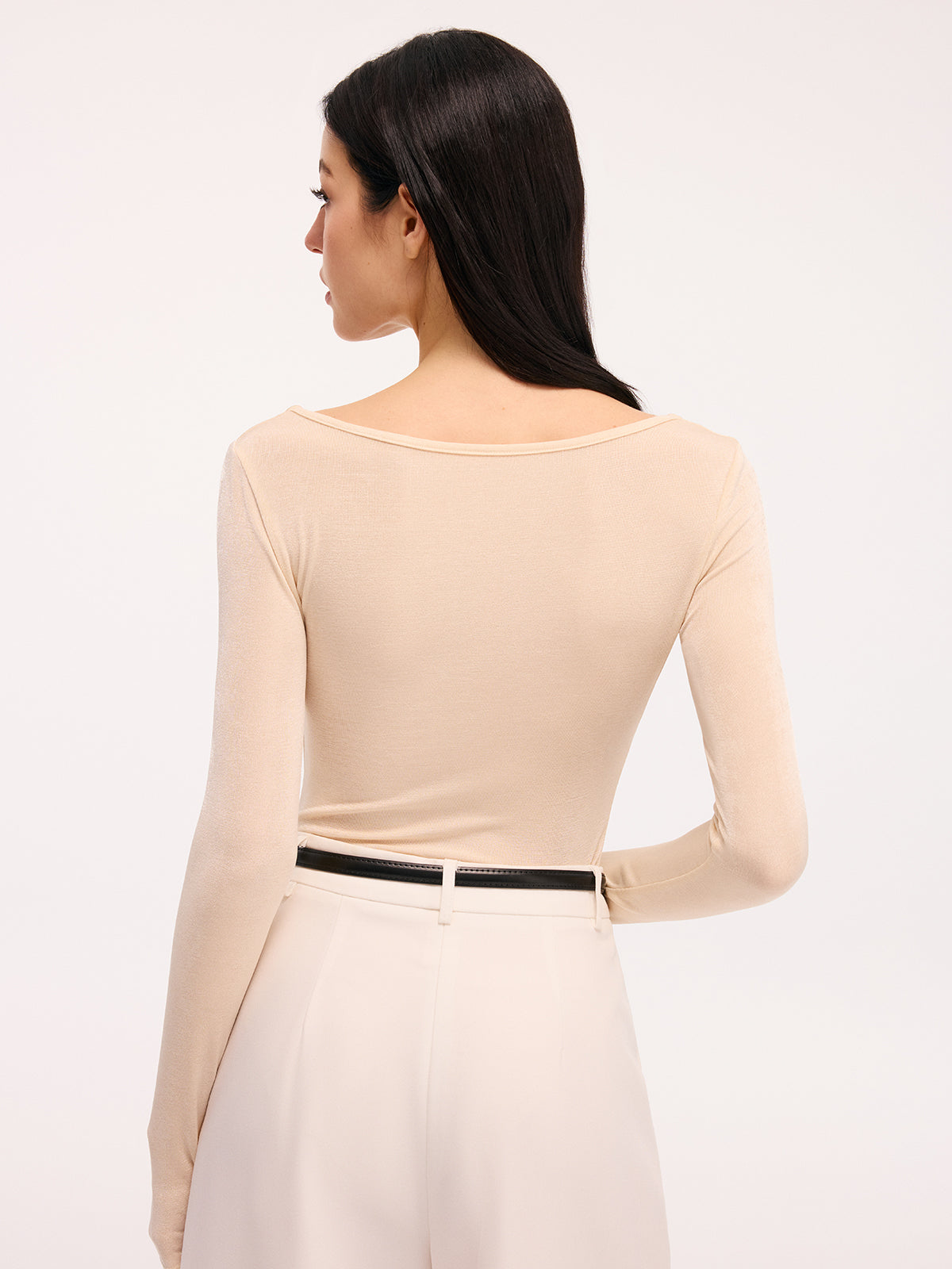 Langarm-Bodysuit mit Metalldetail-Ausschnitt