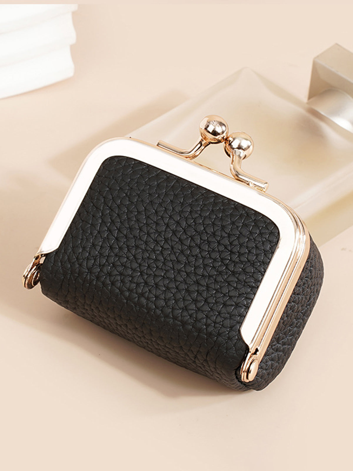 Textured Kiss-Lock Jewelry Box