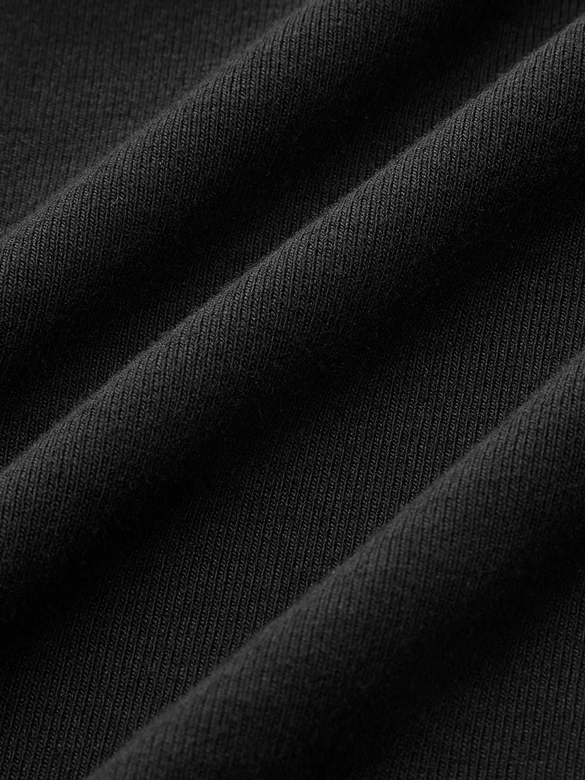 Eng anliegendes Neckholder-Oberteil mit Metalldetails