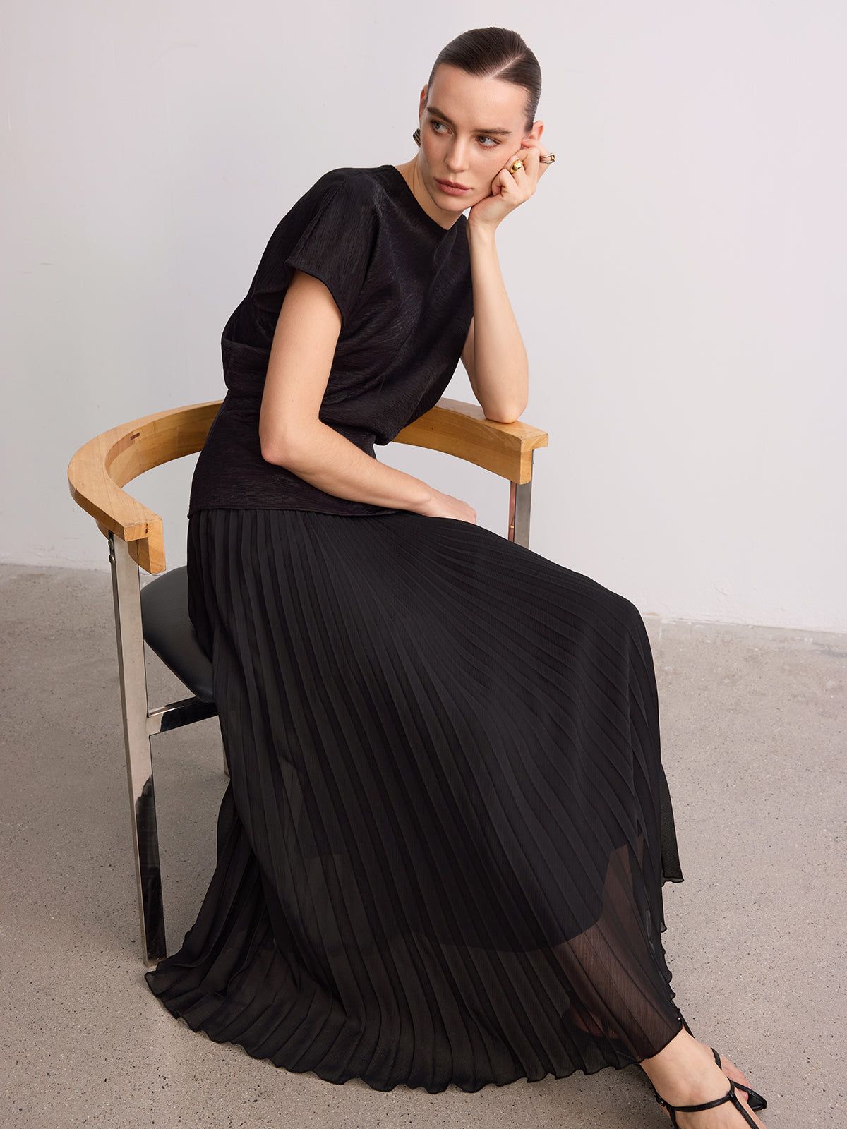 Textured Top & Pleated Maxi Skirt Set