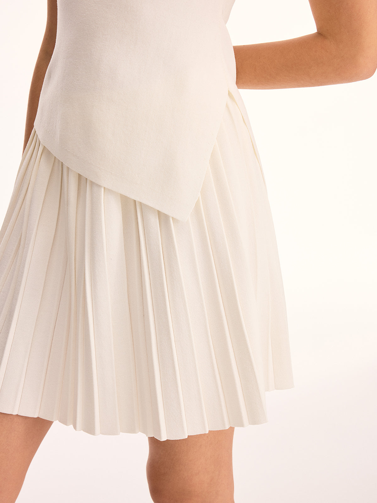 Sleeveless Knit Top & Pleated Mini Skirt Set