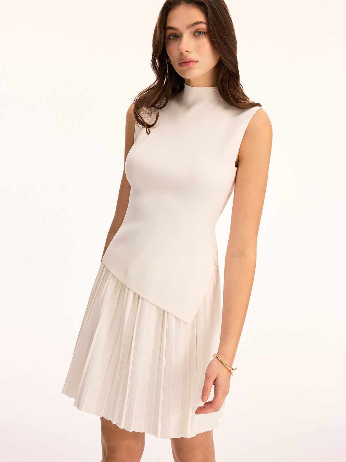 Sleeveless Knit Top & Pleated Mini Skirt Set