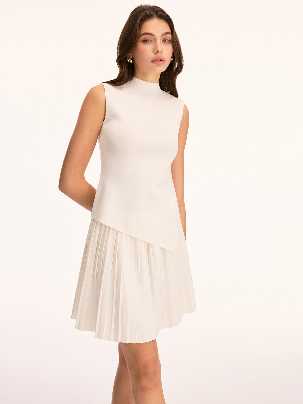 Sleeveless Knit Top & Pleated Mini Skirt Set