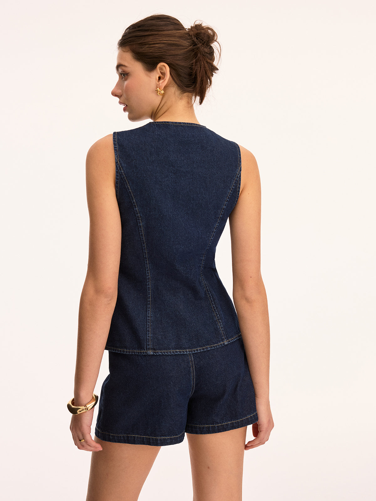 Asymmetrisches Jeanswesten- und Shorts-Set mit Knöpfen