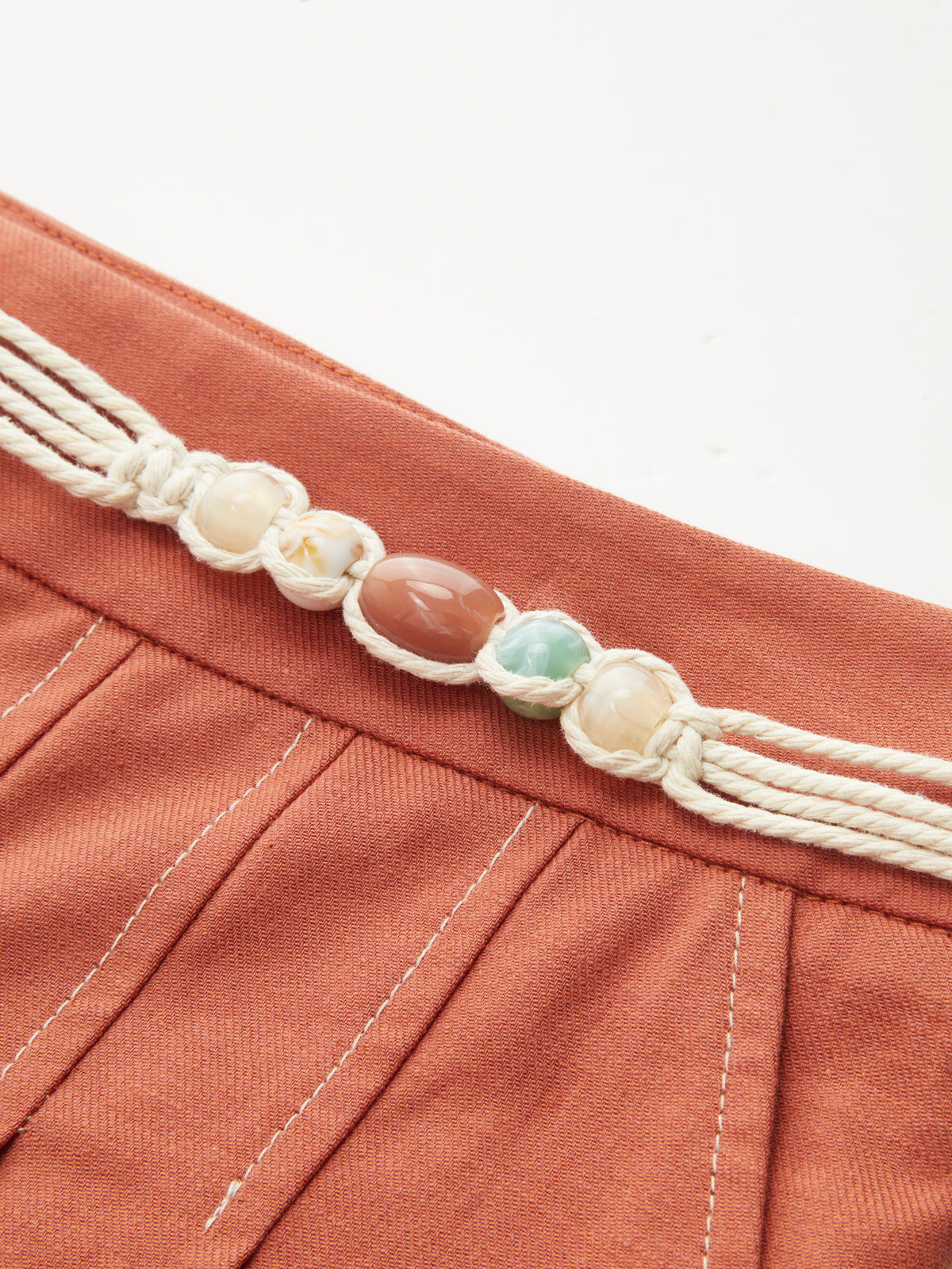 Pantalon large plissé à nouer à la taille