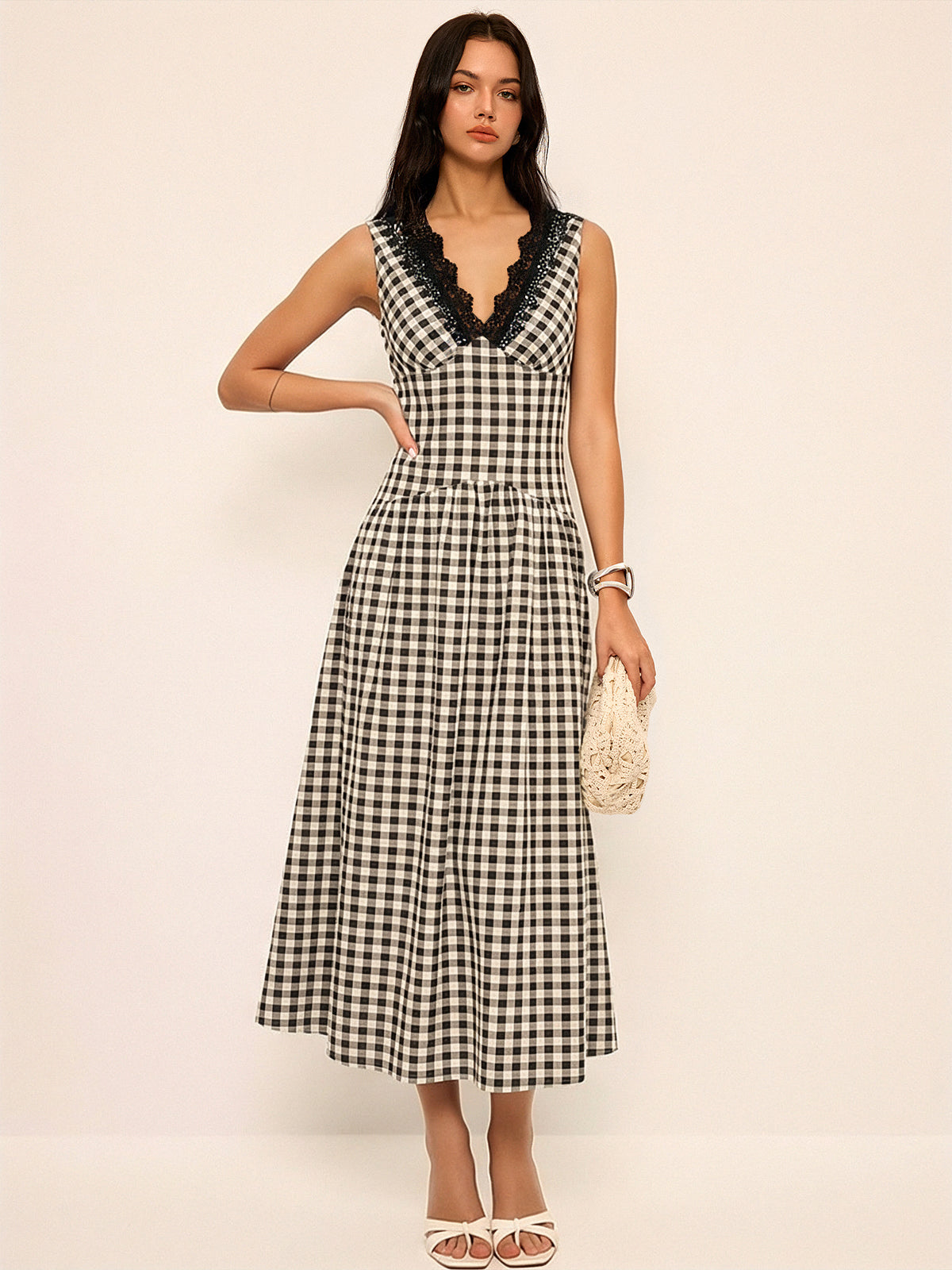 Ärmelloses Maxi-Kleid aus Gingham mit Spitze