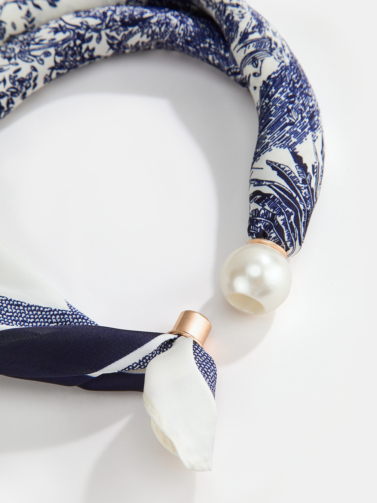 Pearl Buckle Closure Printed Scarf