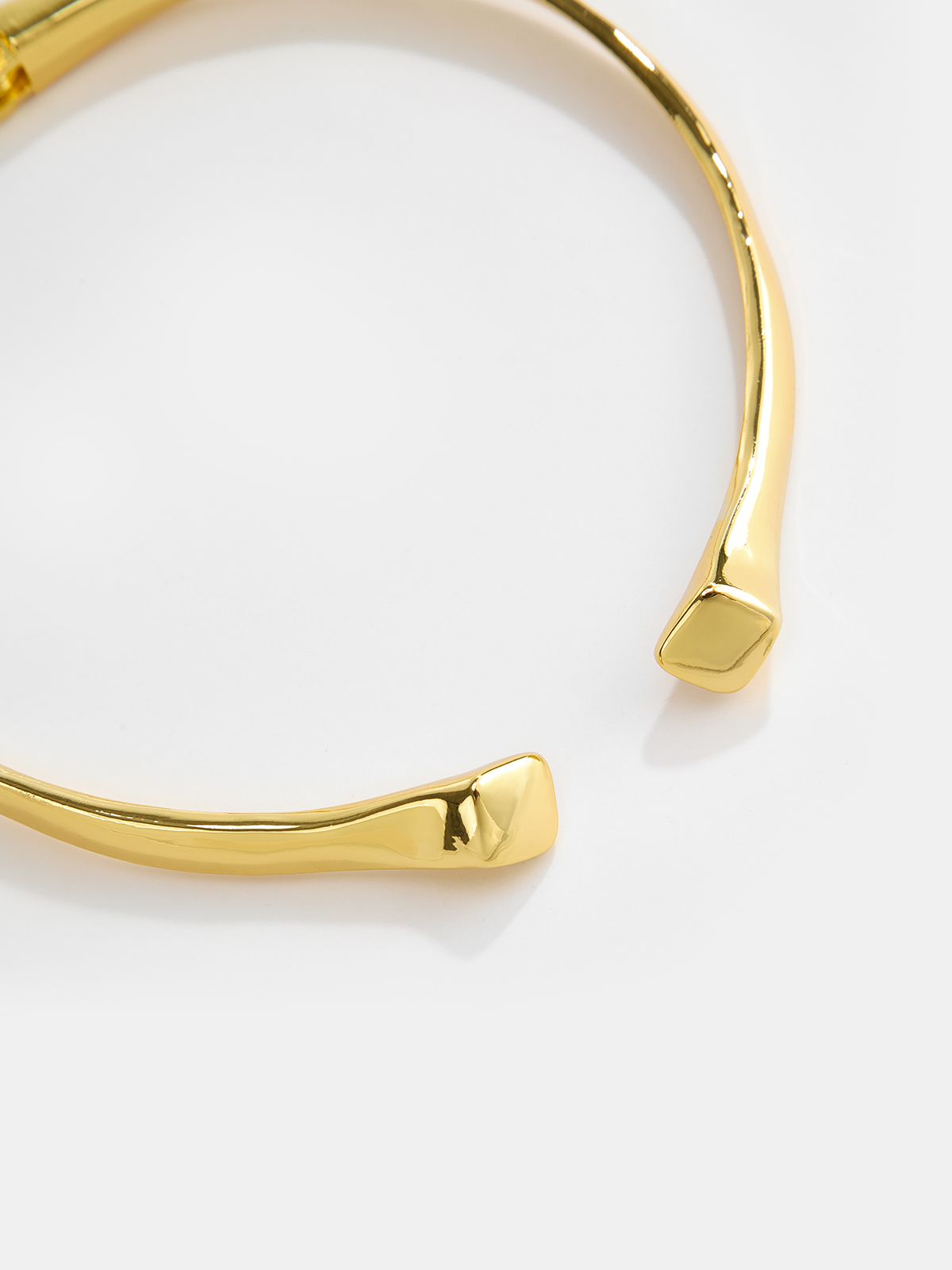 Sculptural Cuff Choker Necklace