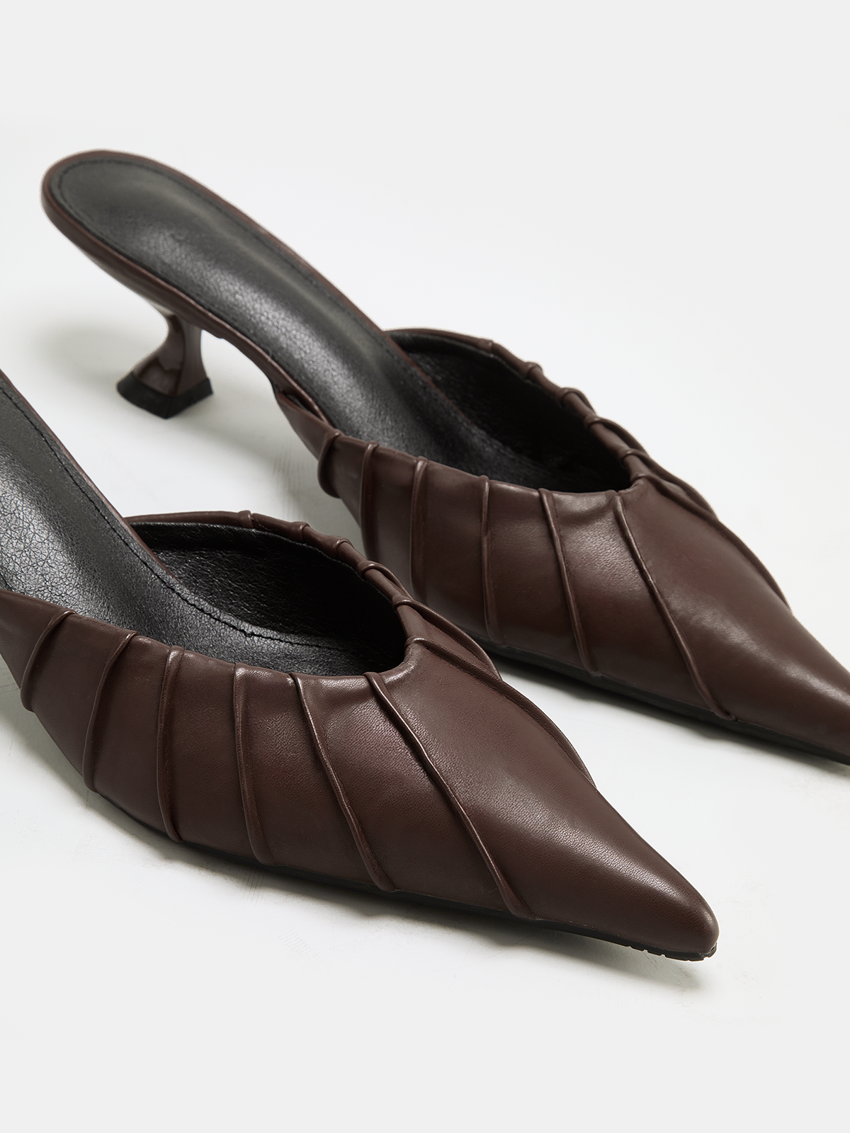 Ruched Vamp Detail Leather Pointed Toe Mules
