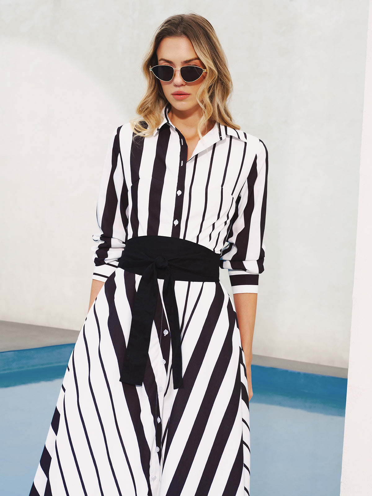 Robe midi chemise rayée ceinturée