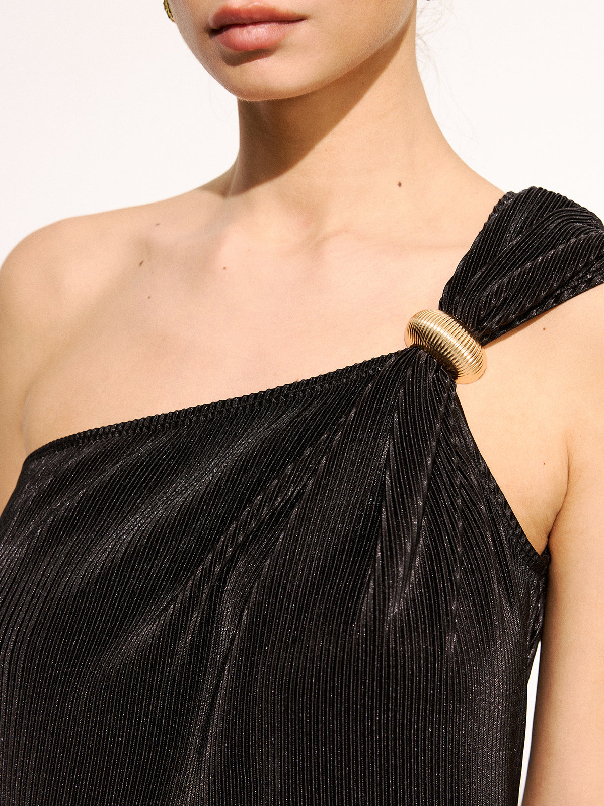 Metal Decor Textured One Shoulder Tank Top