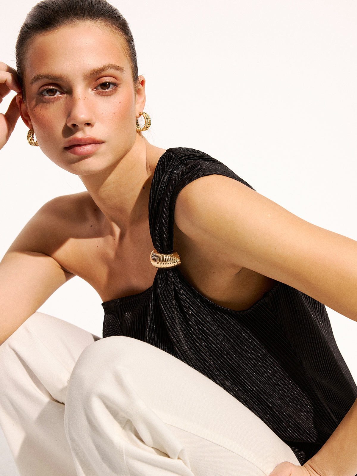 Metal Decor Textured One Shoulder Tank Top