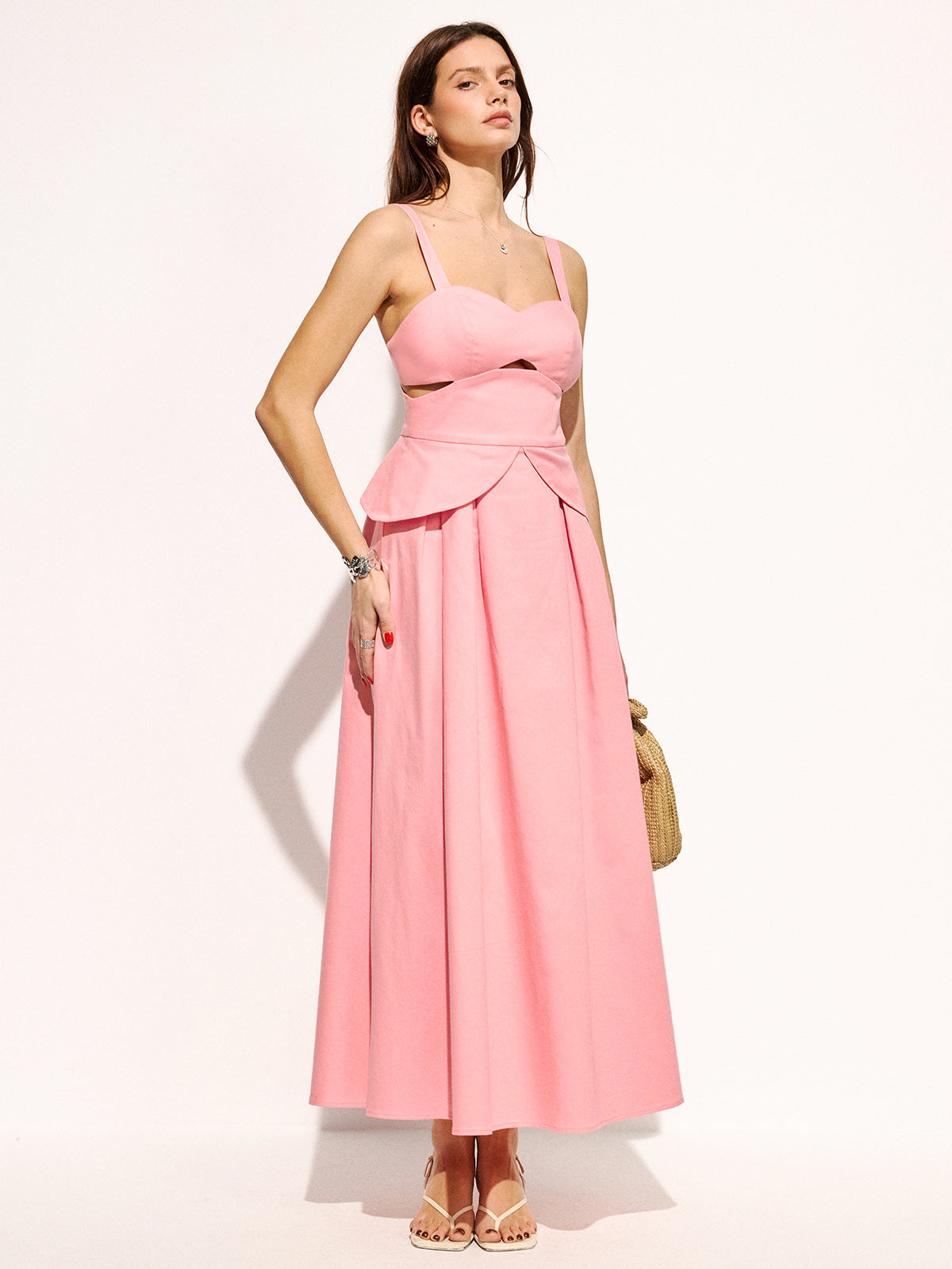 Robe longue en coton avec découpes et fines bretelles