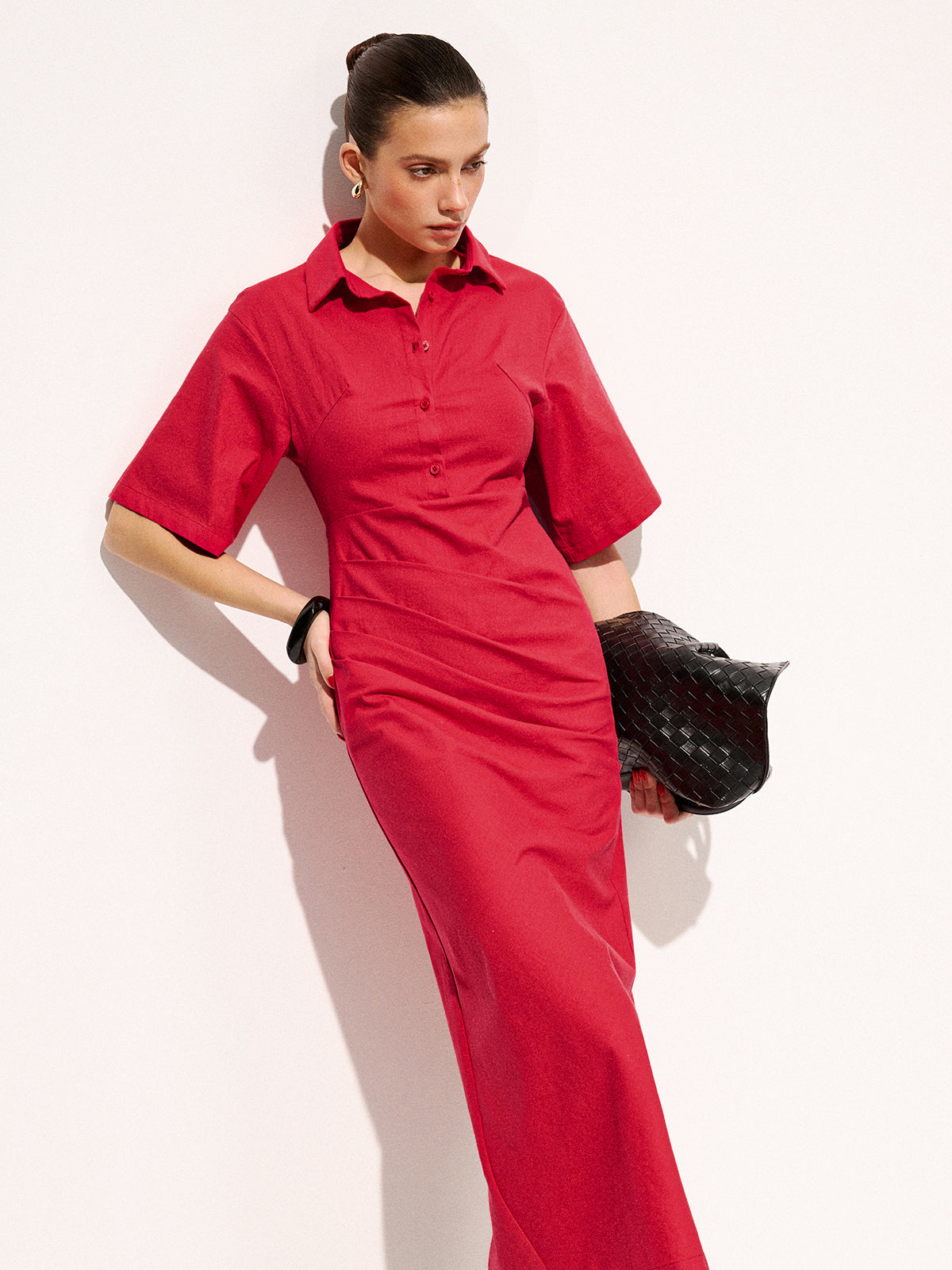 Midi-Kleid aus Baumwolle mit plissiertem Oberteil