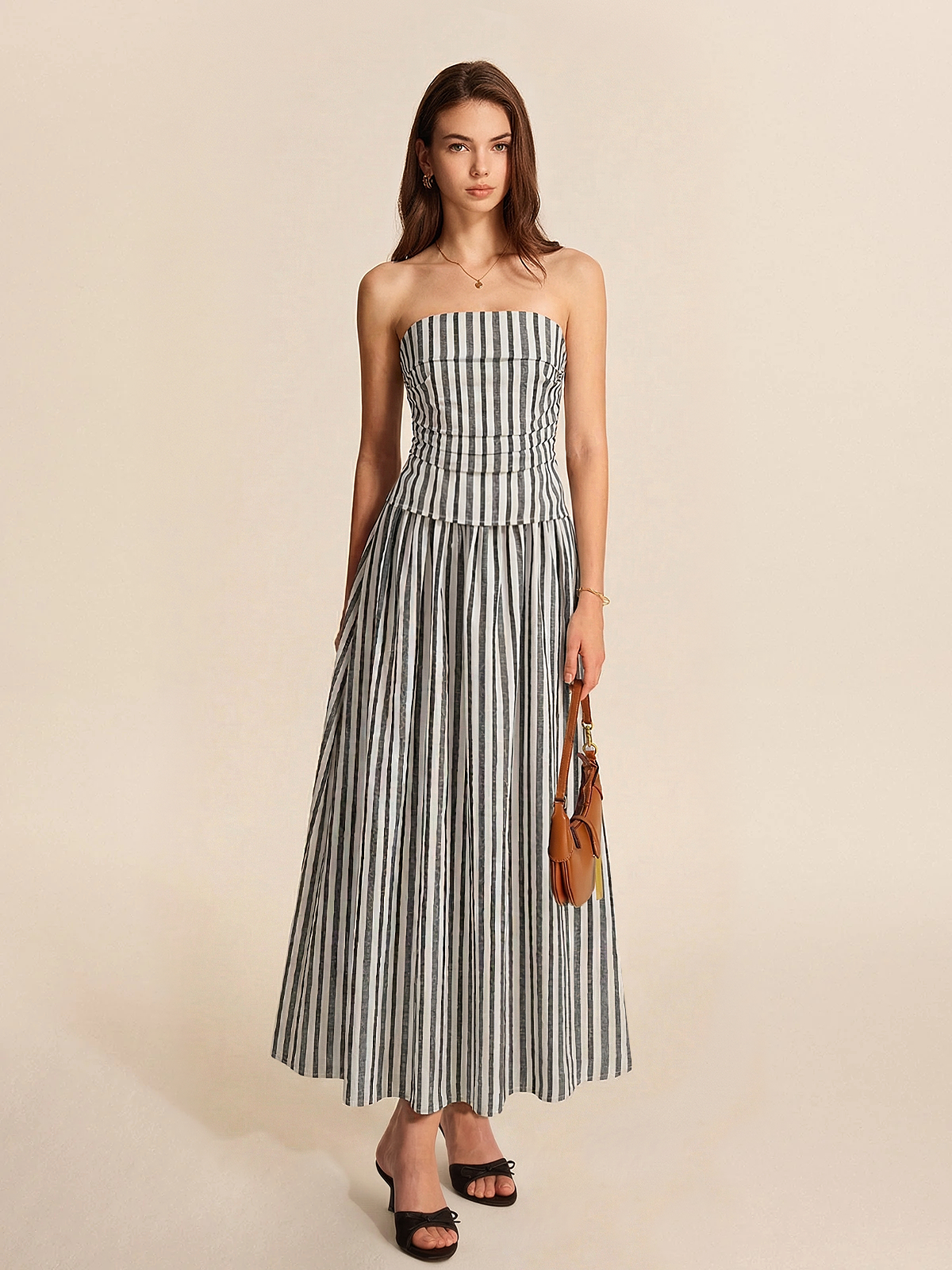 Robe bustier rayée en coton et lin froncée