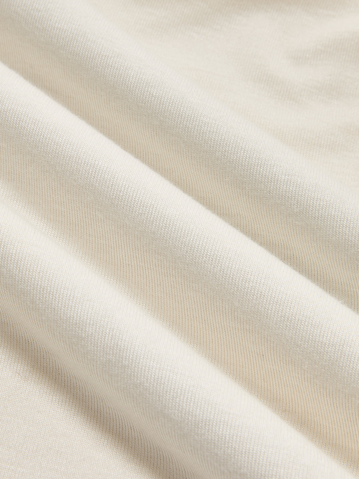 Zweiteiliges Set: Trägerloses Top und locker fallende, asymmetrische Bluse