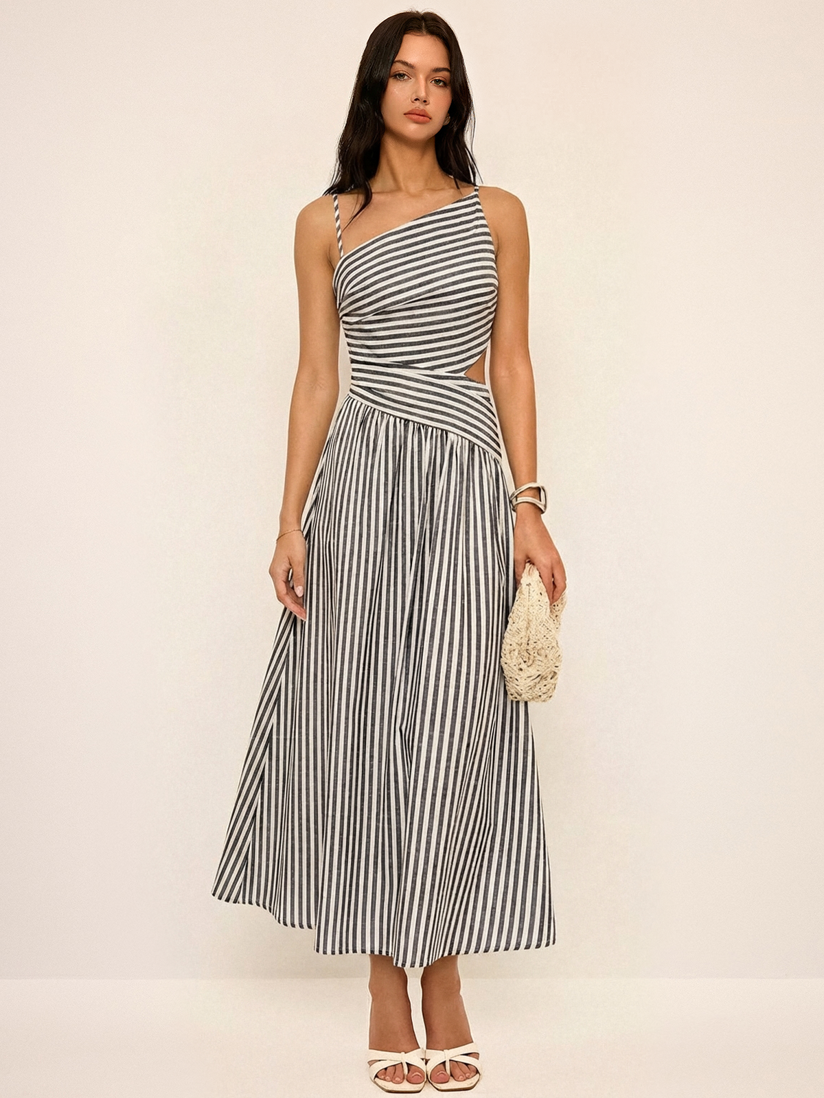 Gestreiftes Cut-Out Asymmetrisches Cami Maxikleid