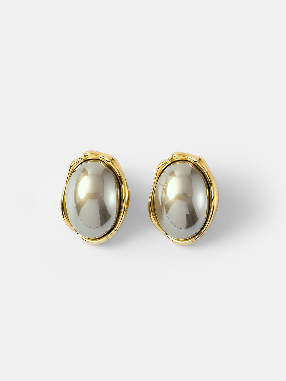 Irregular Frame Oval Stud Earrings