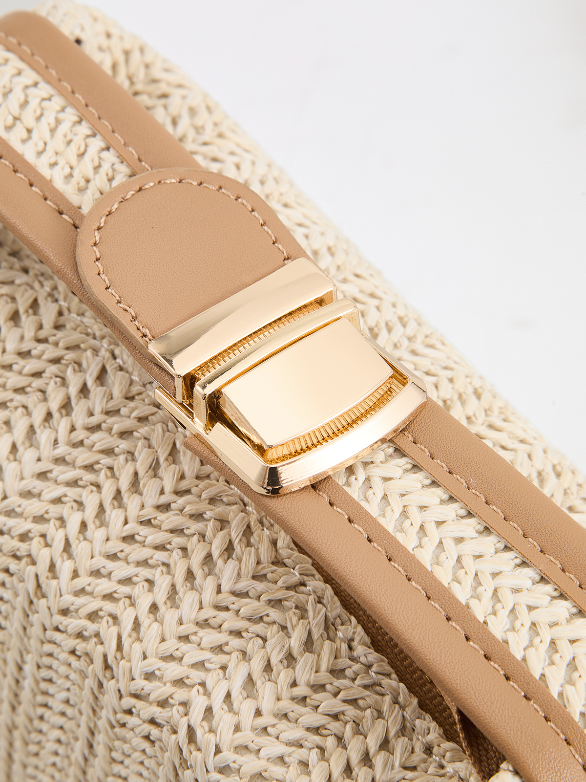 Gewebte Boxy-Umhängetasche mit Tragegriff