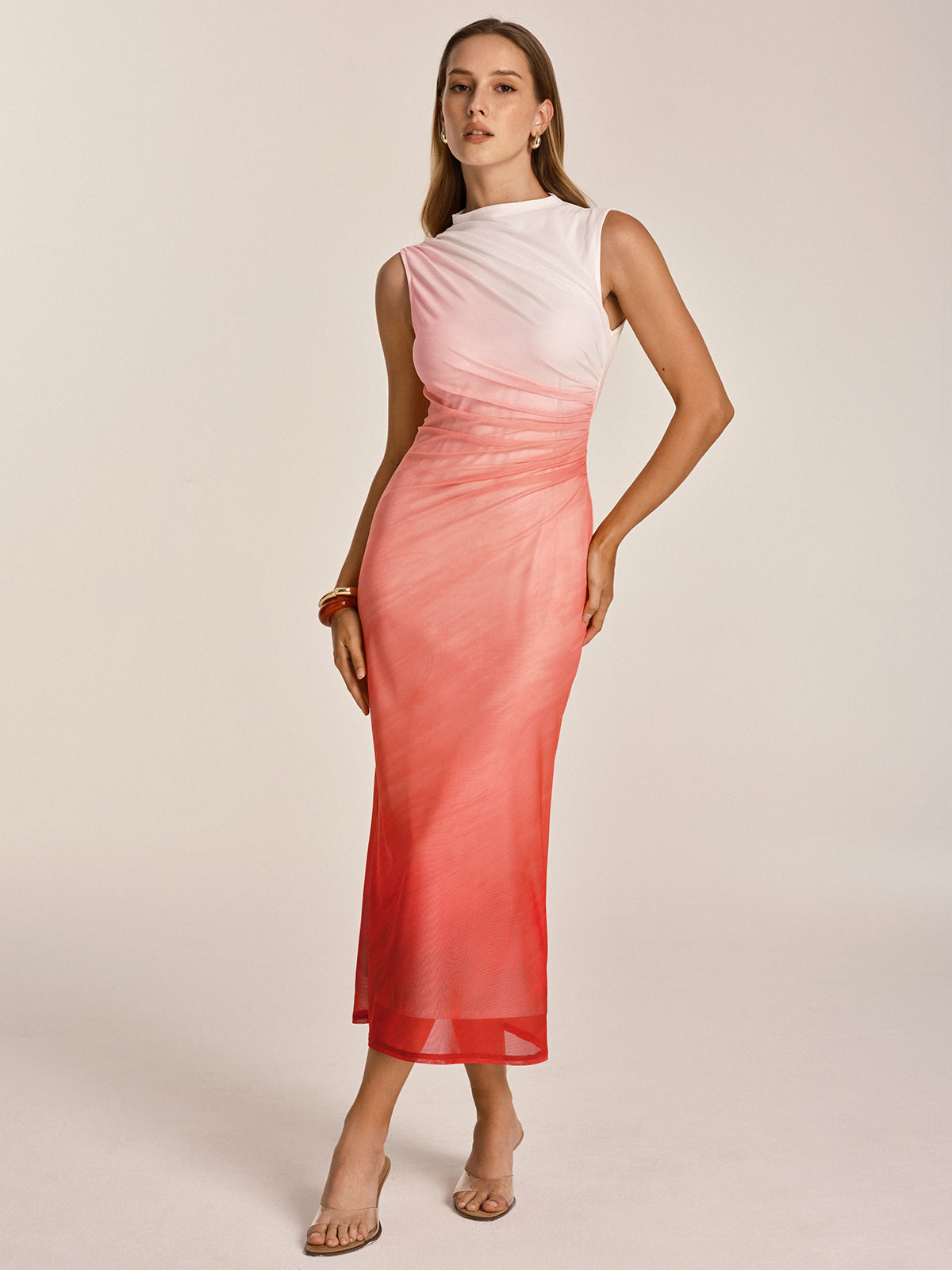 Robe mi-longue moulante en maille ruchée dégradée