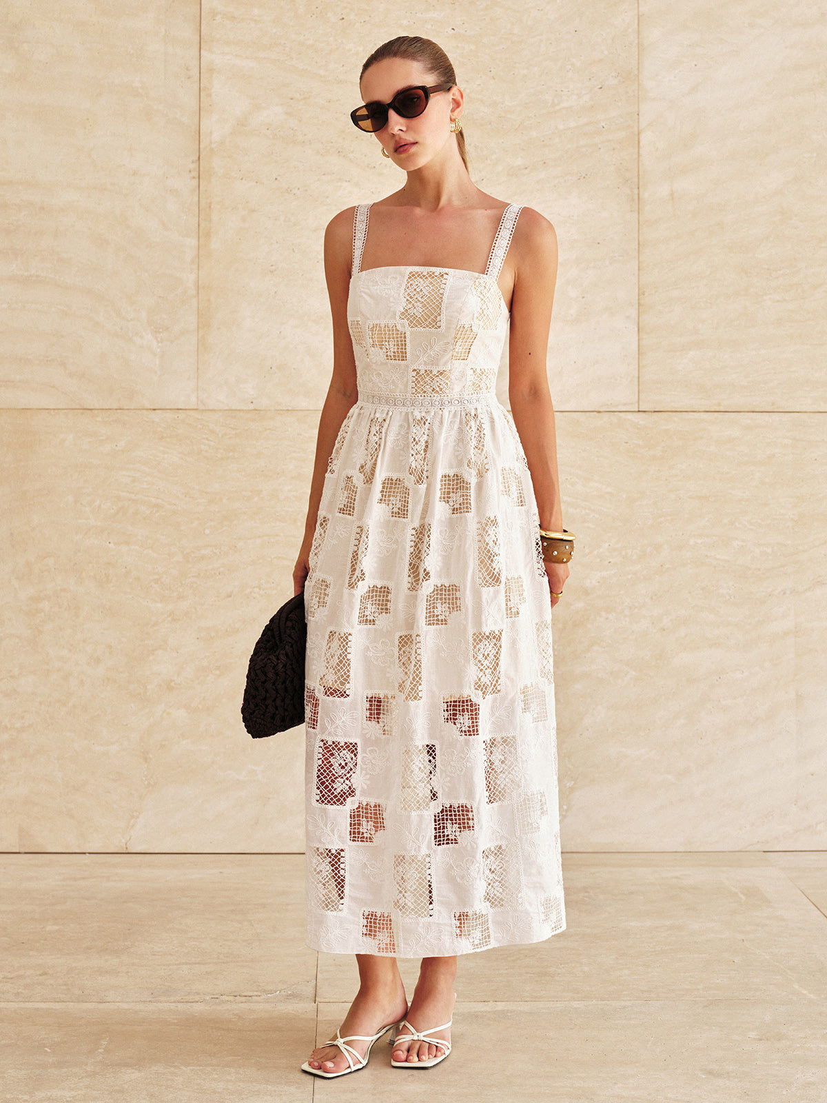 Robe longue en coton à patchwork, dentelle et broderies