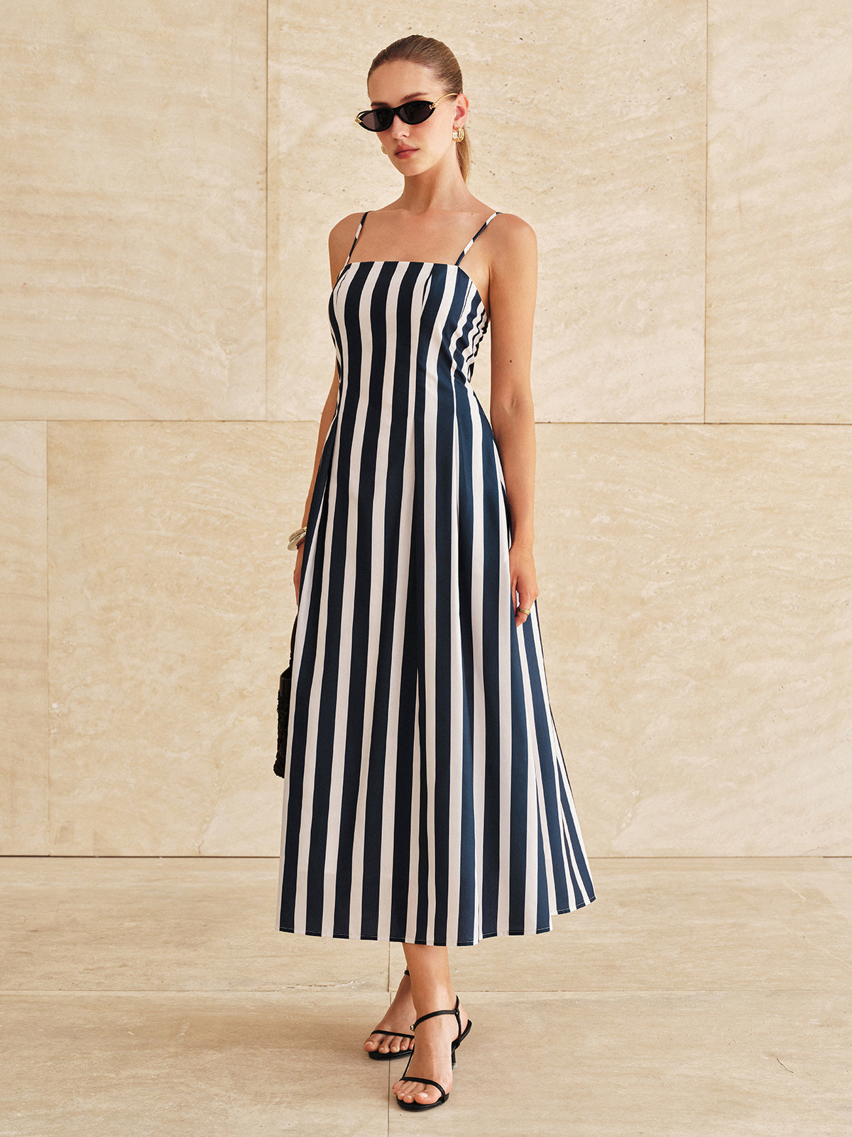 Gestreiftes Camisole-Midikleid mit Taschen