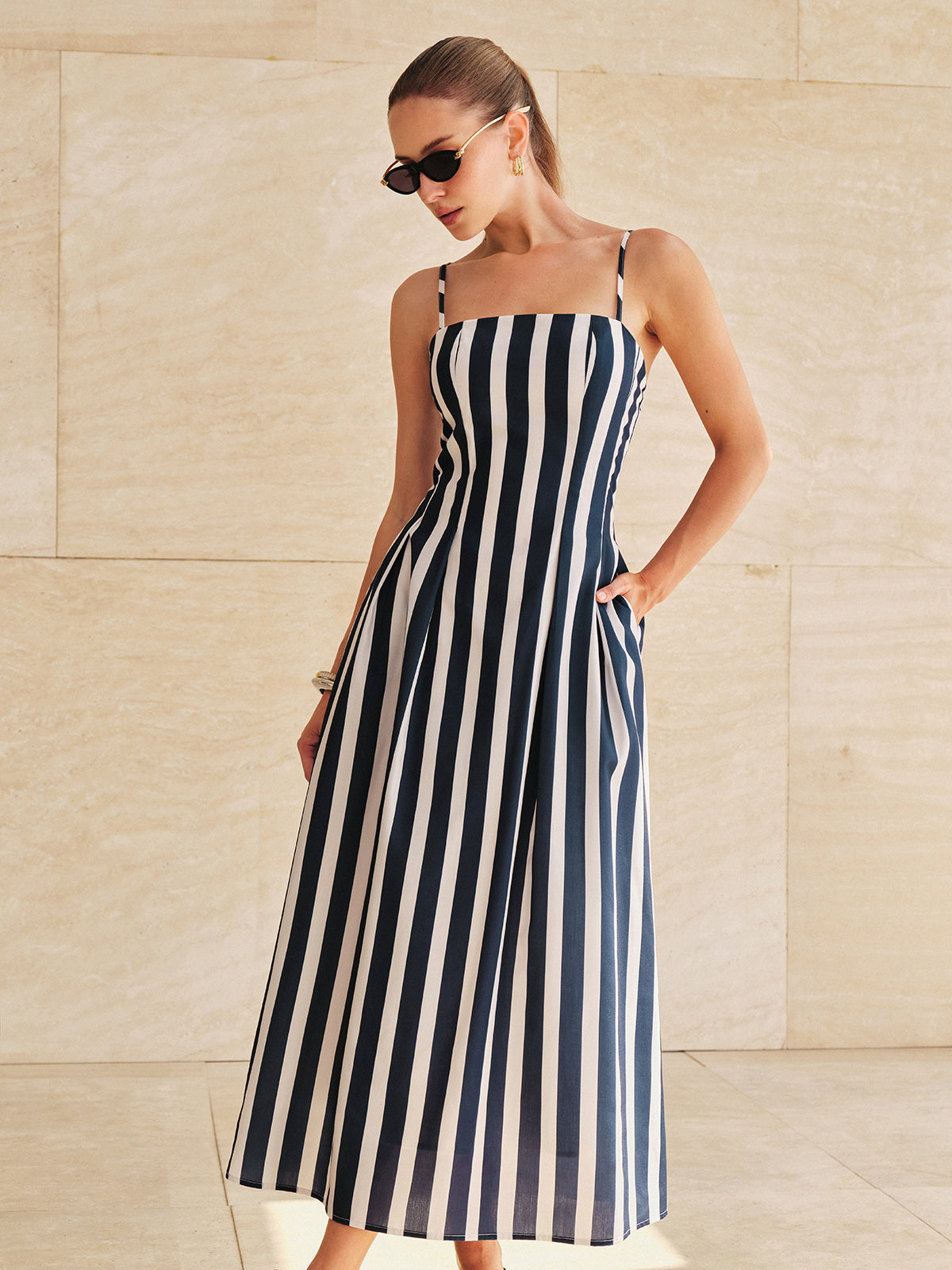 Robe midi camisole rayée à poches