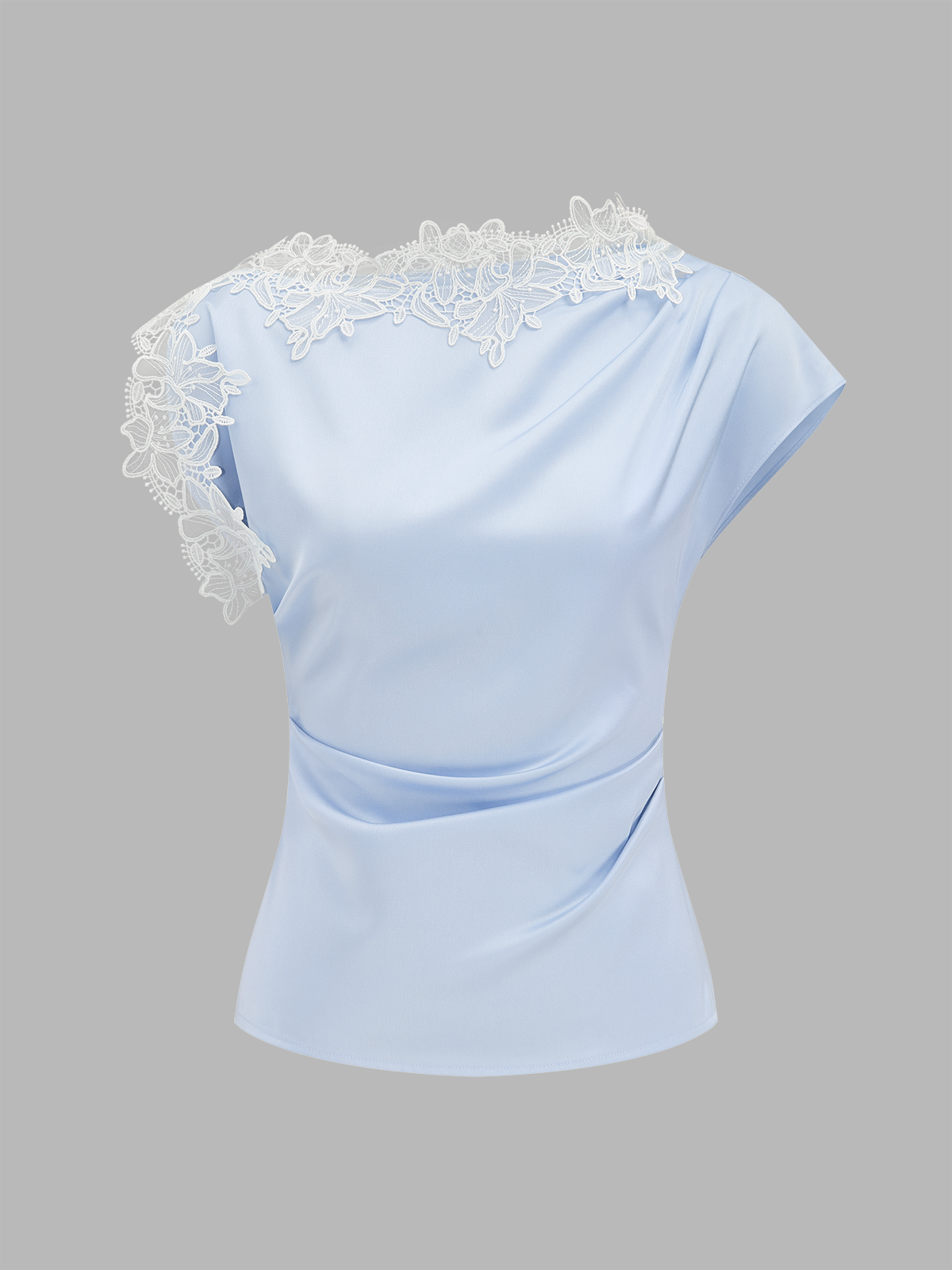 Asymmetrische Bluse mit Raffung und Spitzenborte