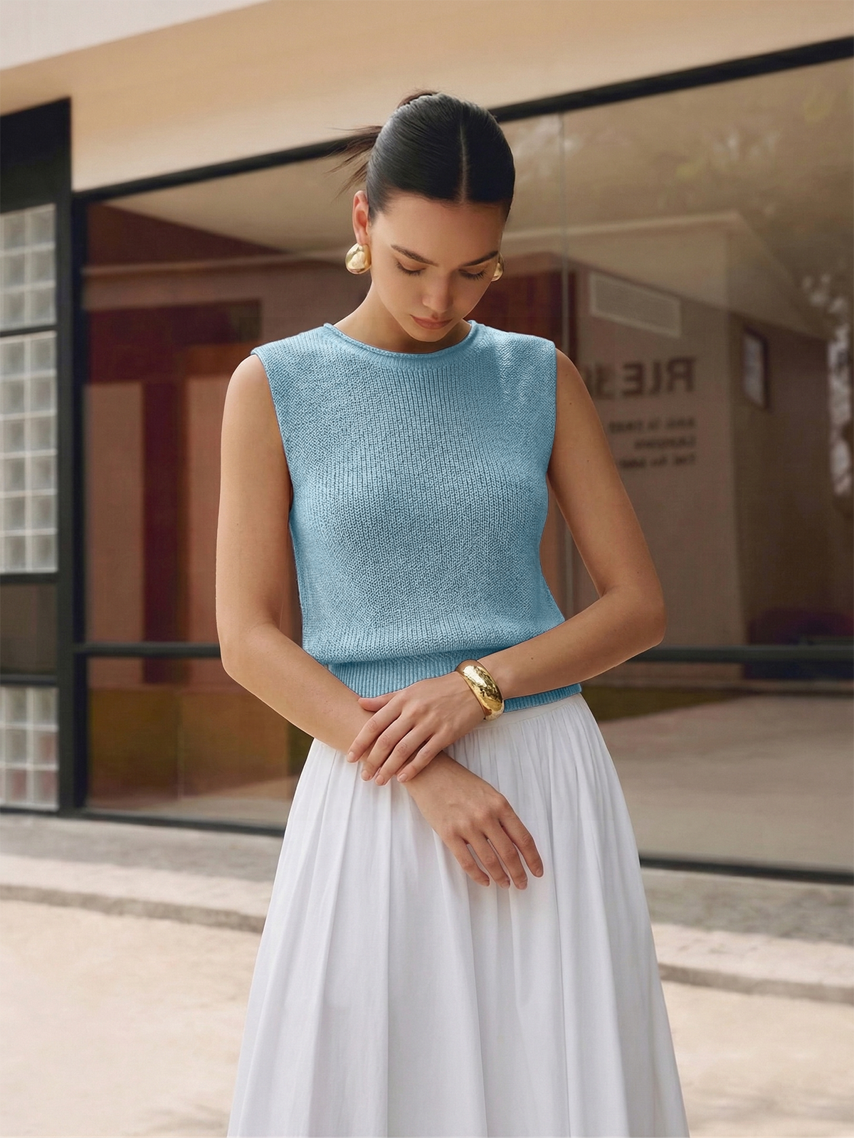 Ärmelloses Stricktop mit gebauschtem Bund