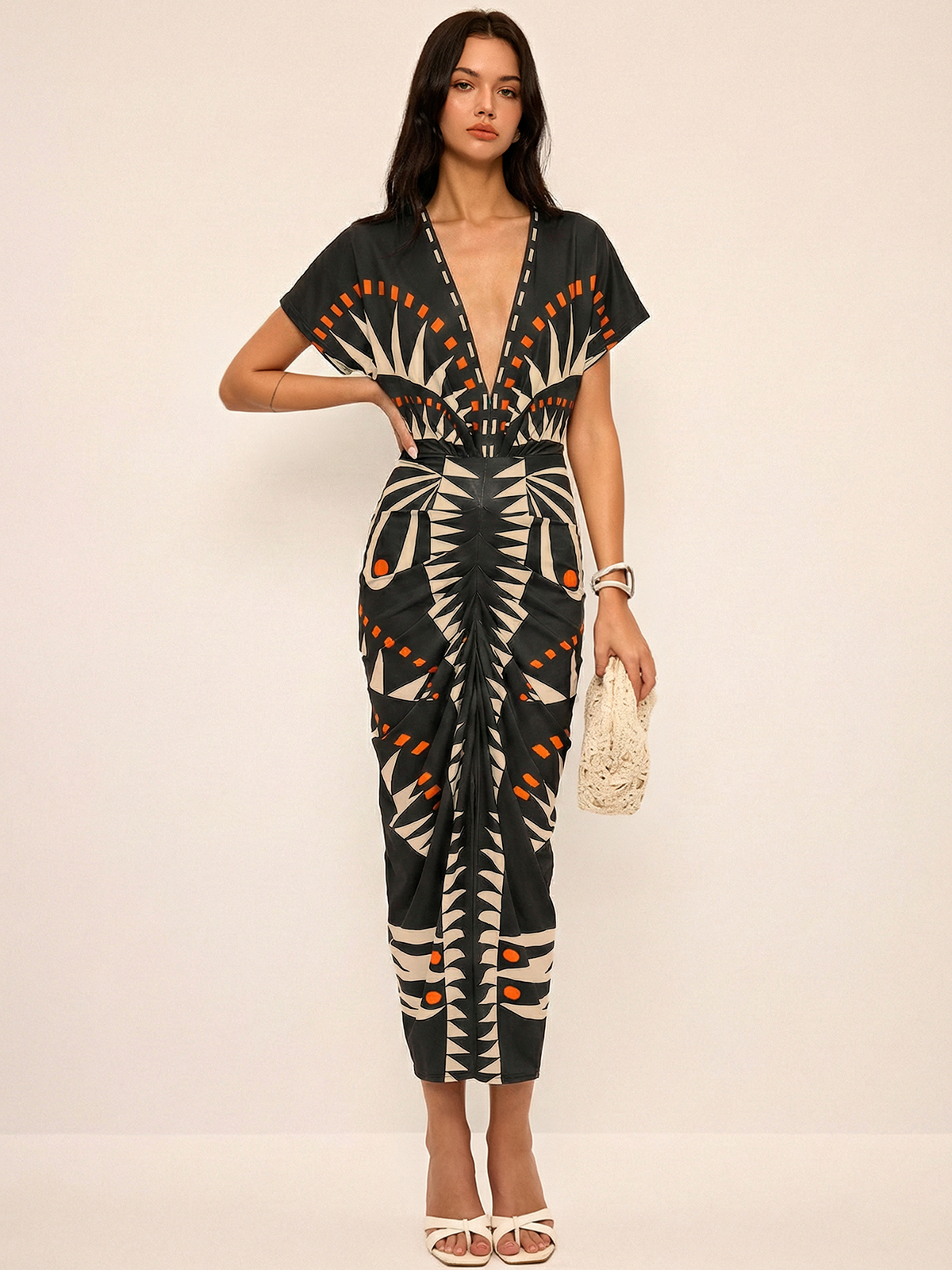 Geometrisches Print-Midikleid mit tiefem V-Ausschnitt
