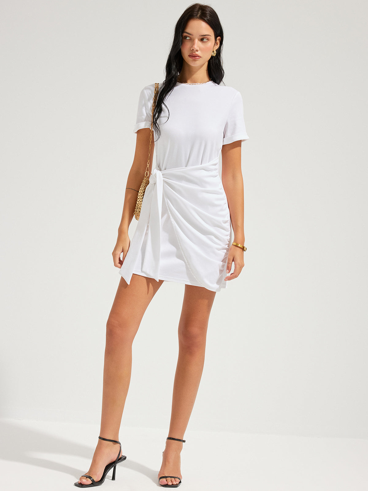 Kurzes Wickel-Minikleid mit Knoten