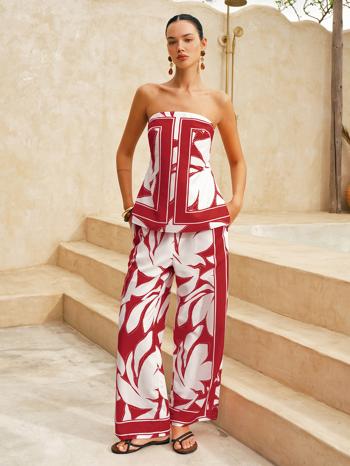 Ensemble haut bustier et pantalon à imprimé abstrait
