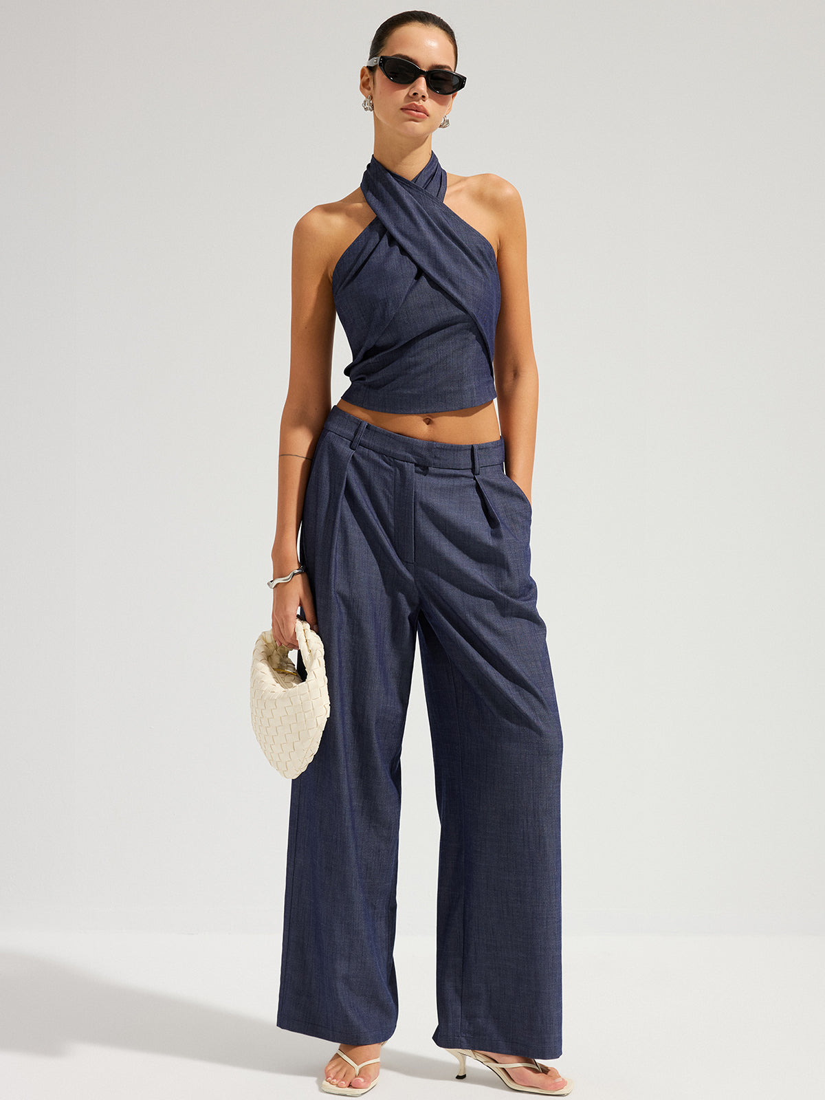 Ensemble crop top et pantalon en jean à licou