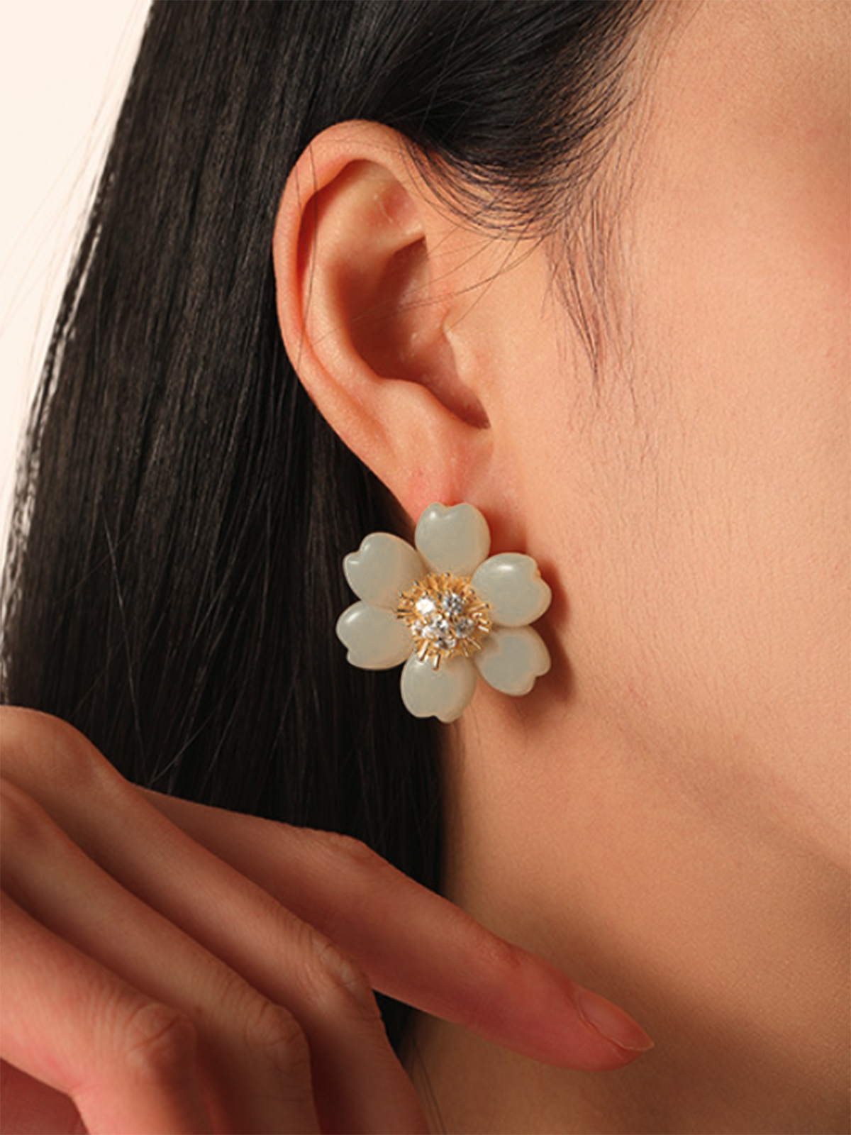 Rhinestone Flower Stud Earrings