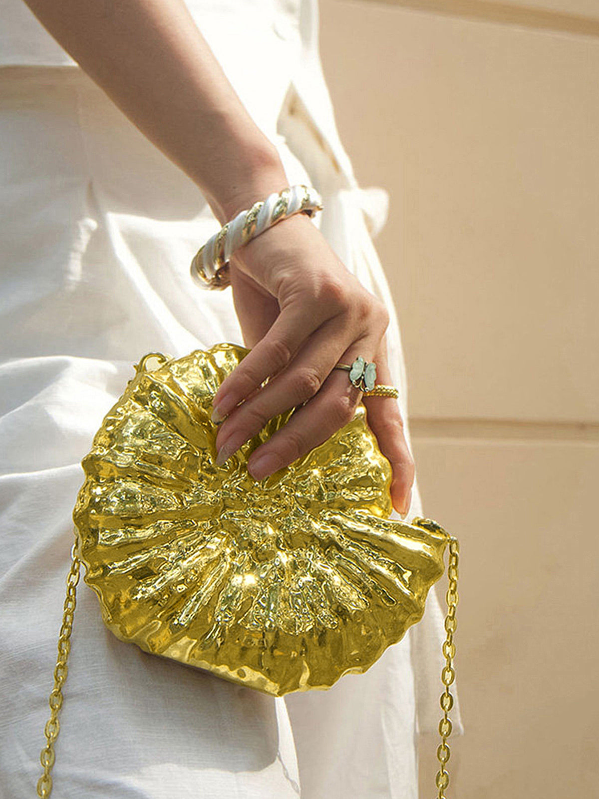 Conch Shell Shaped Clutch Bag