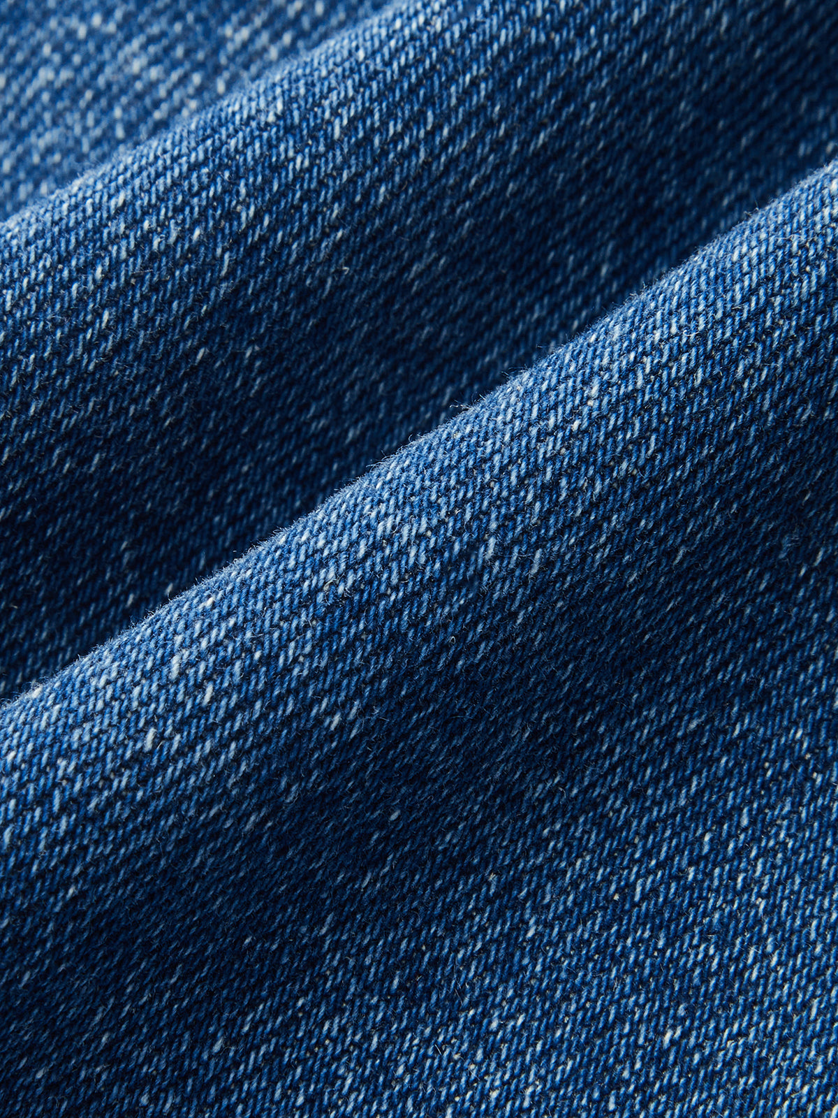Asymmetrische Knopf-Jeansshorts