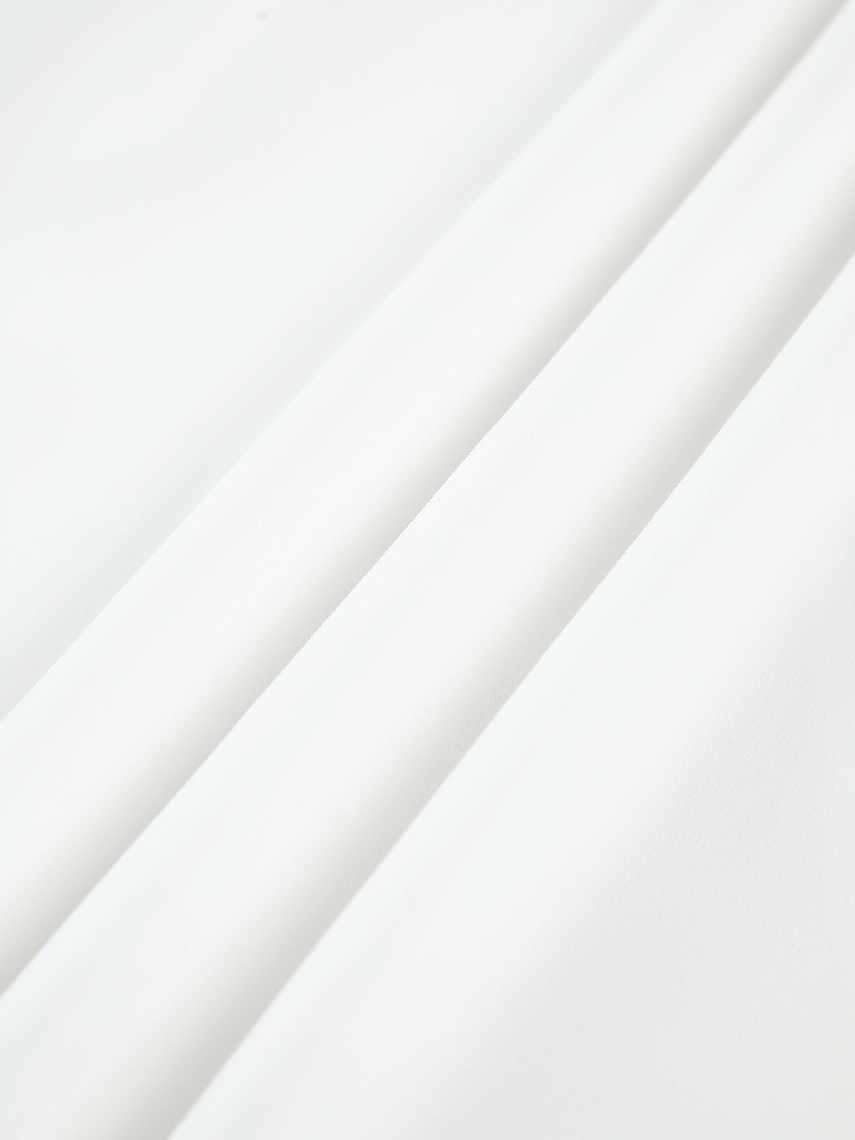 Robe longue à bretelles semi-transparentes 