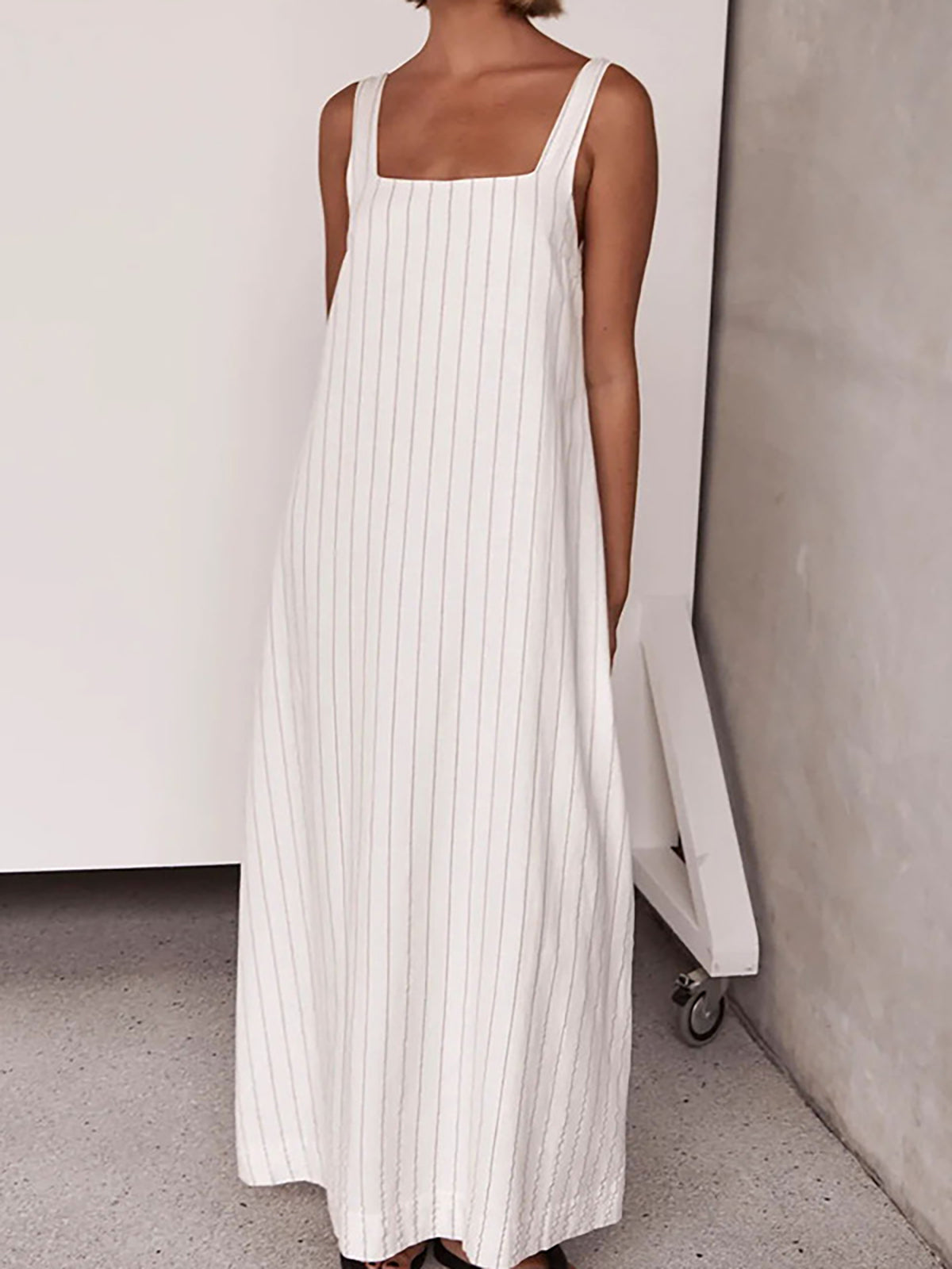 Robe longue à bretelles rayées 