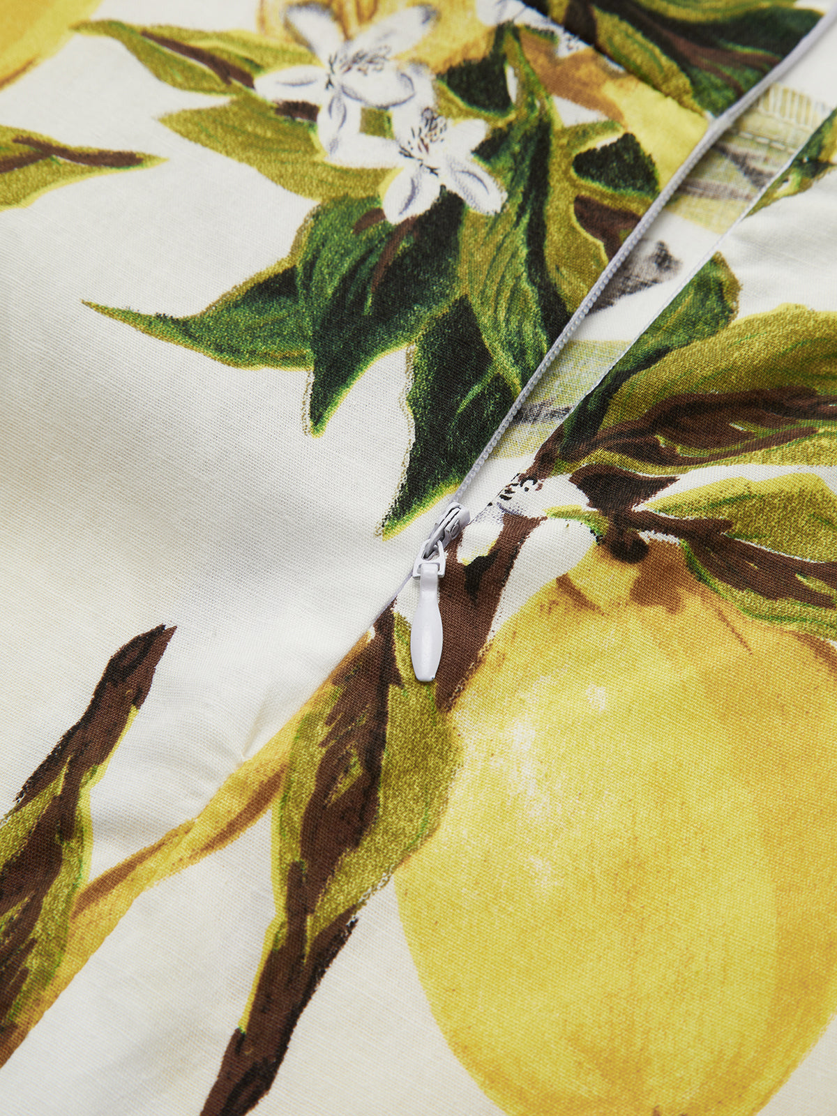 Robe dos nu en coton imprimé à col cœur 